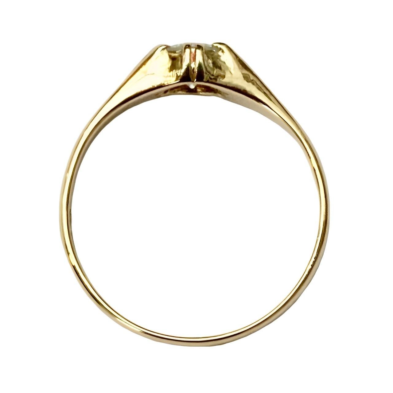 Old Mine Cut 18ct Gold Diamond Solitaire Ring circa 1920s For Sale