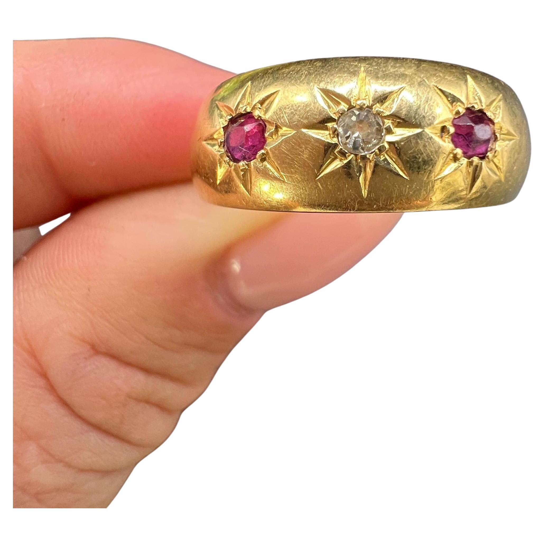 18ct Gold Edwardian Ruby & Diamond Star Set 3 Stone Ring Hallmarked Chester 1904 For Sale