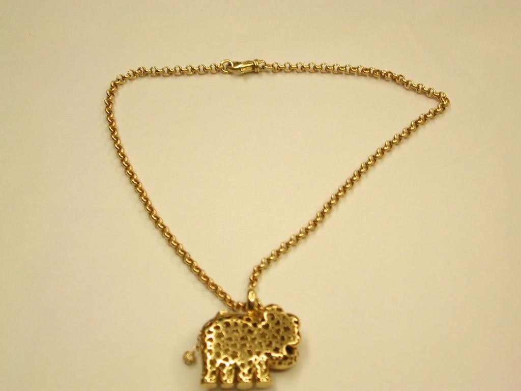 18 Carat Gold Elephant Pendant on Chain Set with Diamonds, Emerald & Ruby, 1995 In Good Condition In London, GB