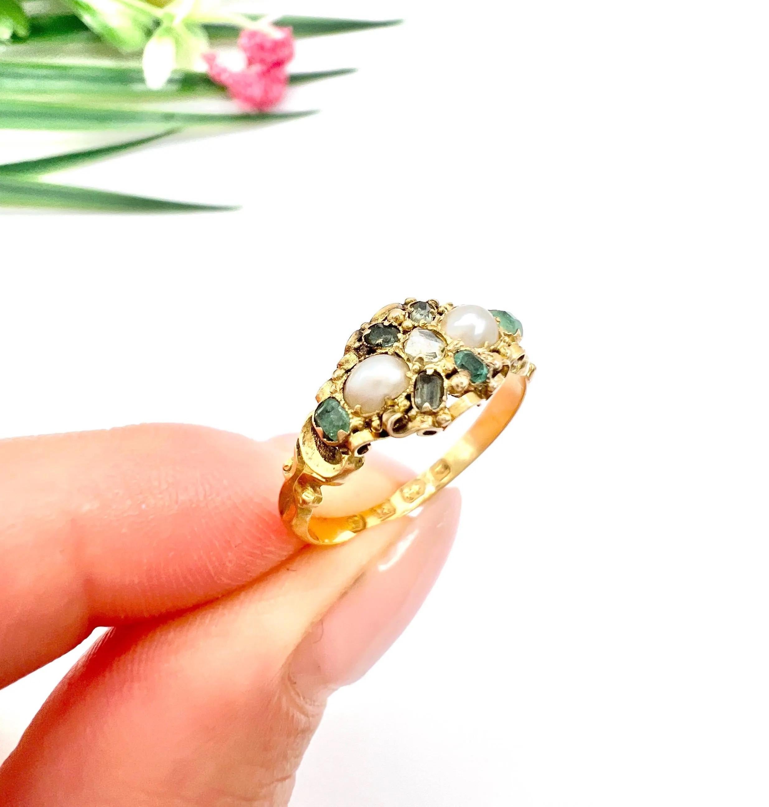 18ct Gold, Smaragd, Perle & Diamant Cluster Ring, gestempelt Birmingham 1914 im Angebot 2