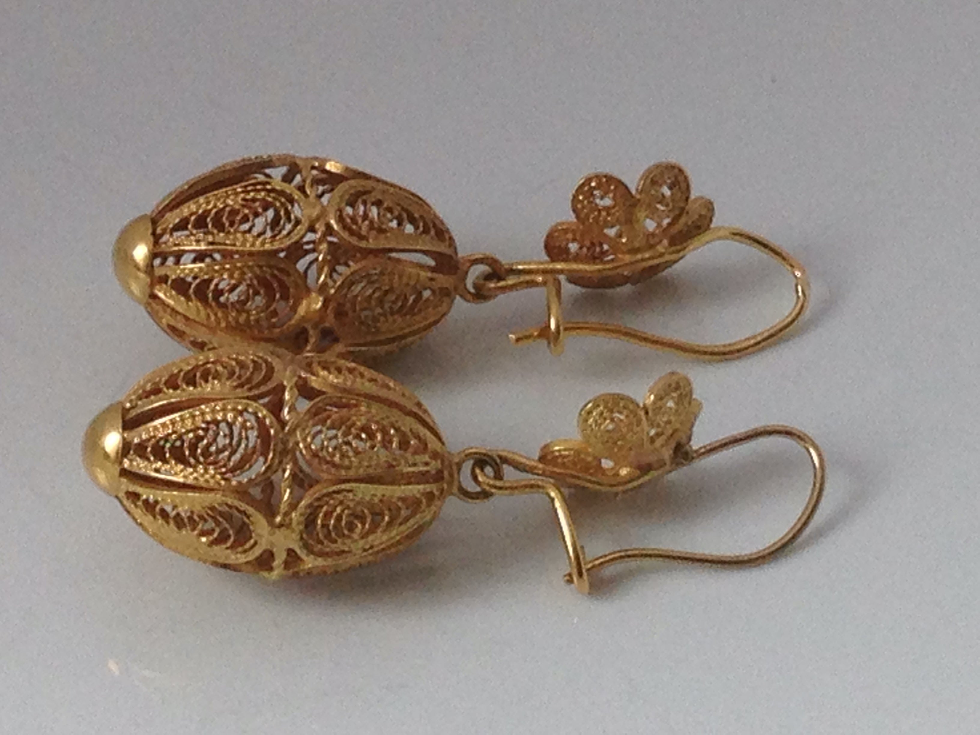 18ct Gold Filigree Vintage European Earrings