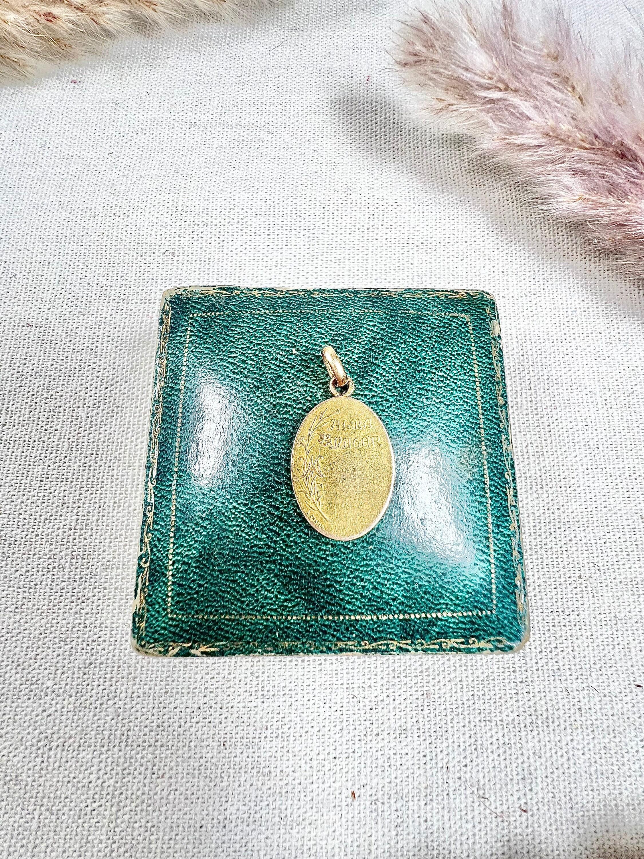 Ciondolo con ritratto di Madonna e Child & Child di E. Dropsy, in oro francese 18ct, con marchio di fabbrica del 1920 in vendita 6
