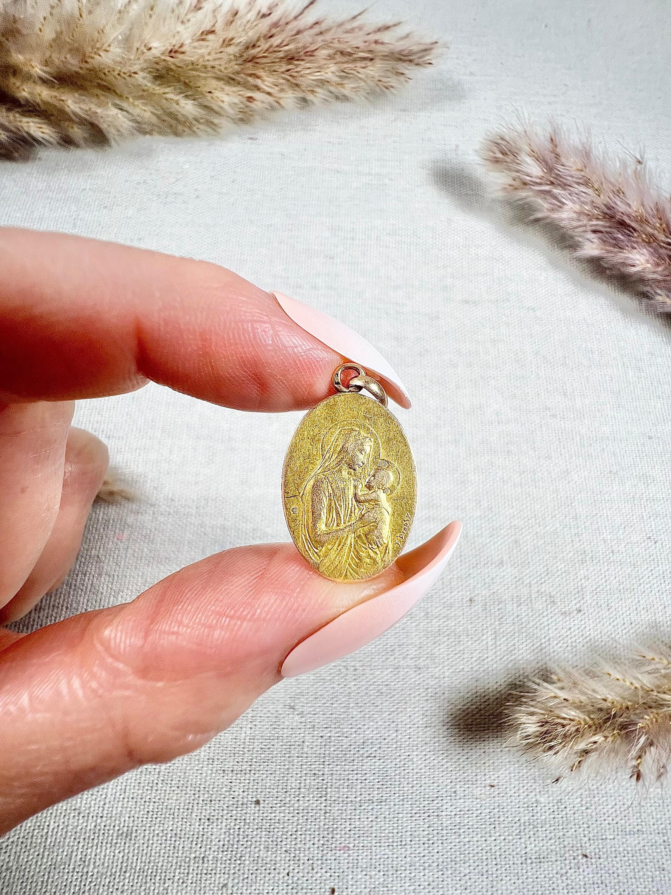 Ciondolo con ritratto di Madonna e Child & Child di E. Dropsy, in oro francese 18ct, con marchio di fabbrica del 1920 in vendita 1