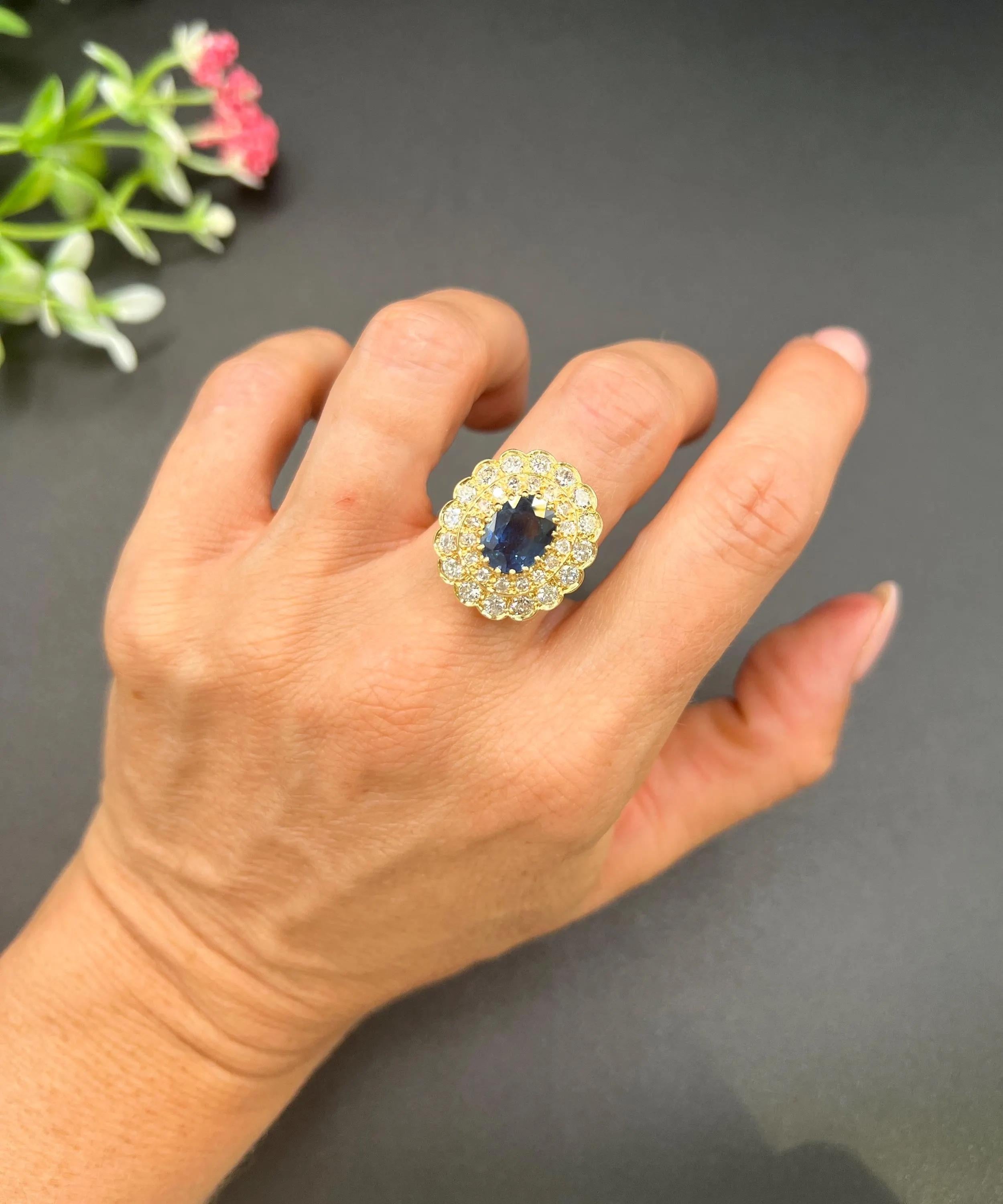 Brilliant Cut 18ct Gold French Hallmarked, 1980s 2 Carat Sapphire & 2.5 Carat Diamond Ring For Sale