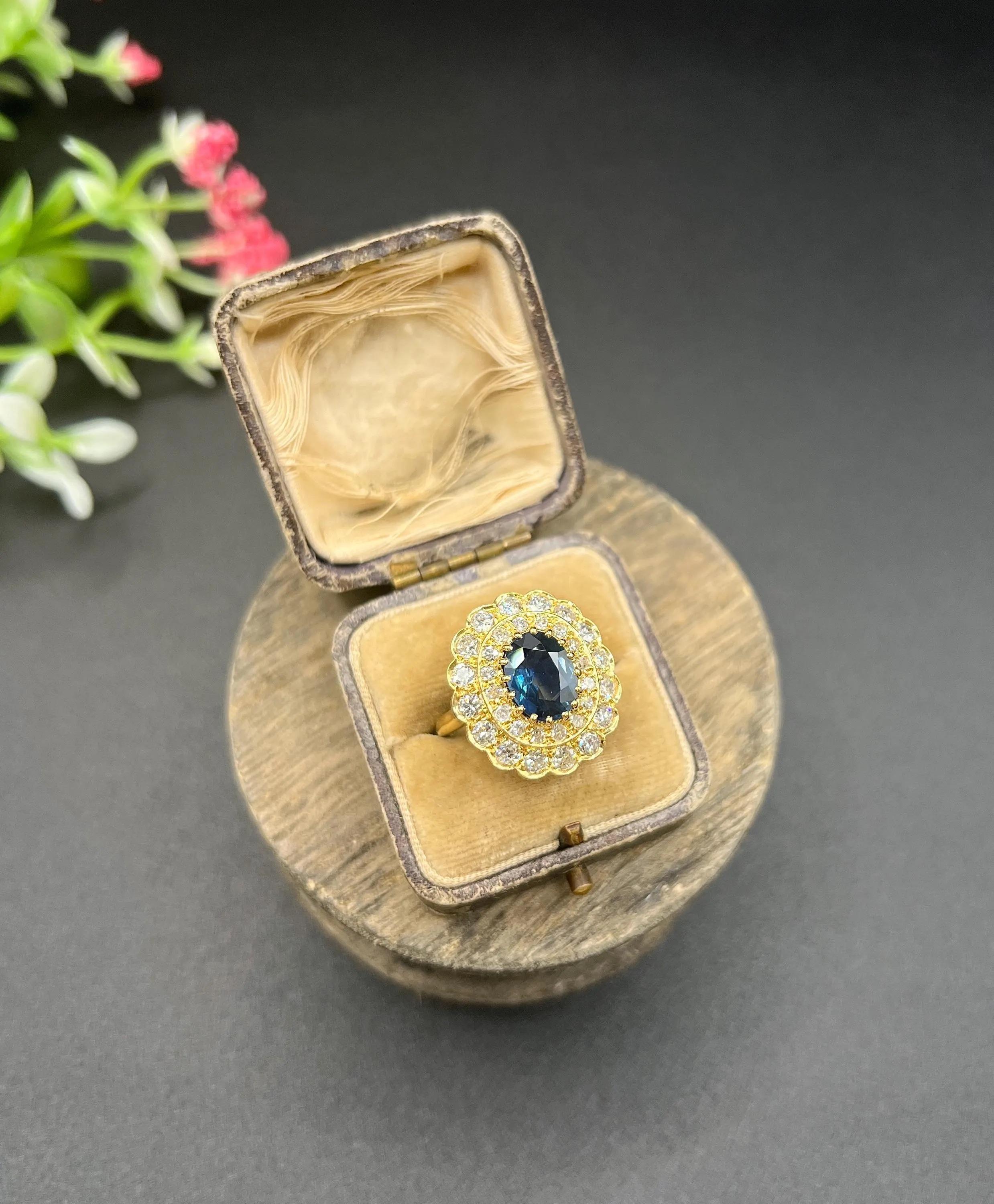 18ct Gold French Hallmarked, 1980s 2 Carat Sapphire & 2.5 Carat Diamond Ring For Sale 1