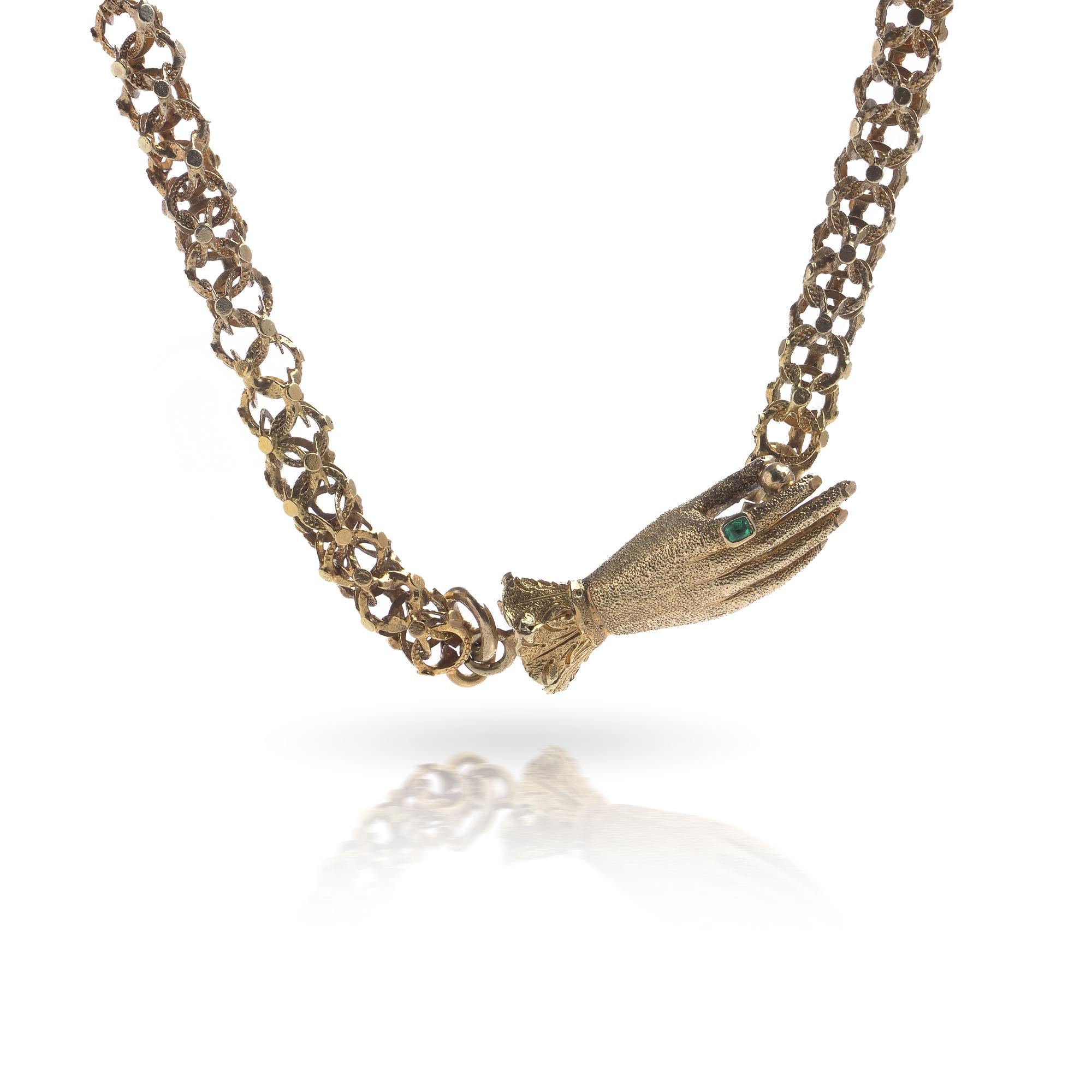 Catena georgiana in oro 18ct con ciondolo a forma di mano, CIRCA 1800 in vendita 2