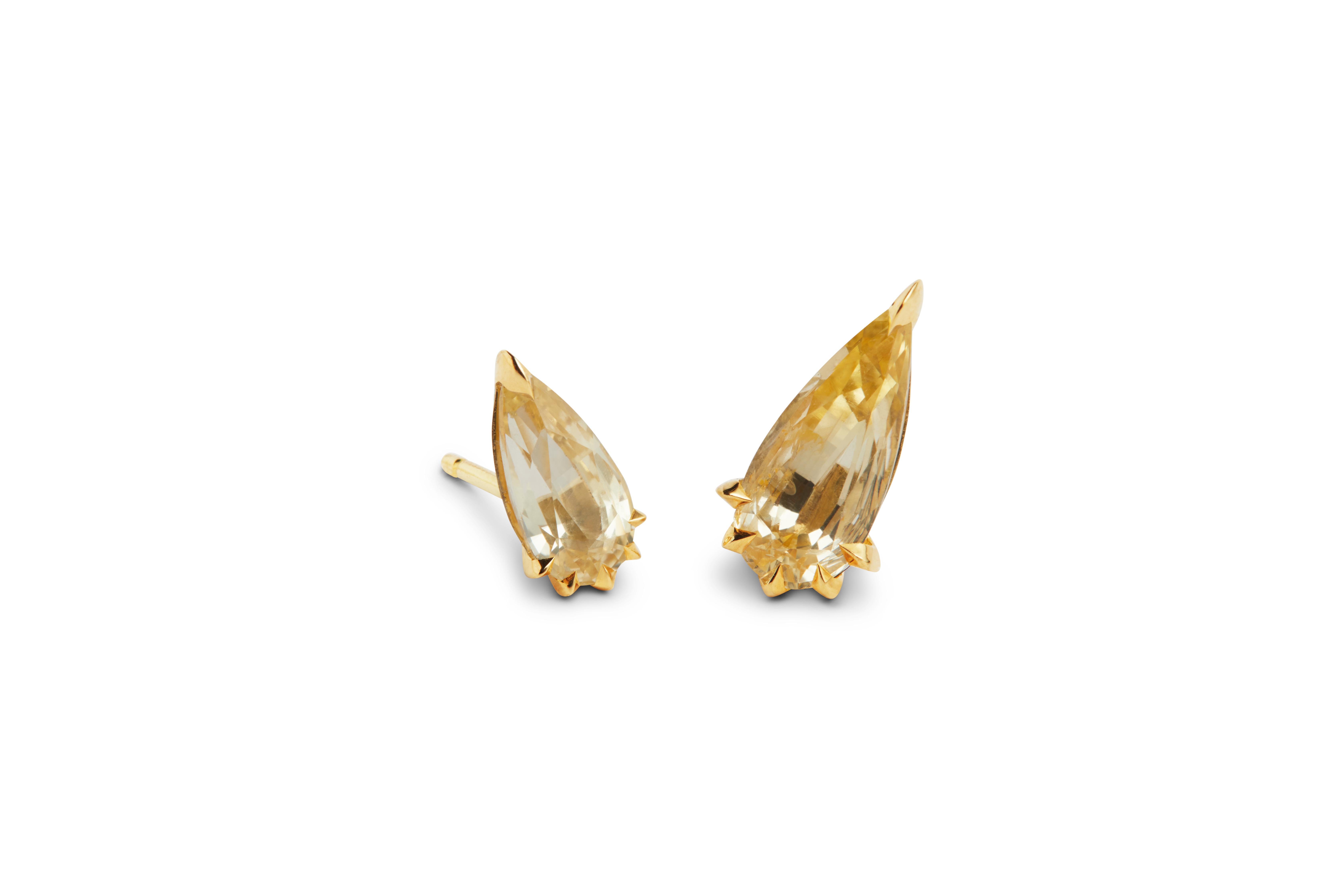 Pear Cut 18ct Gold & Golden Peach Sapphire Earrings For Sale