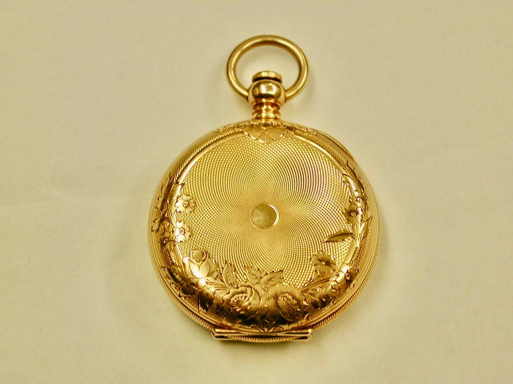18 Karat Gold Jägeruhr „ American Watch Company“ Waltham Mass USA um 1880
Diese Doppeljägeruhr wurde vor der Umbenennung des Unternehmens in 