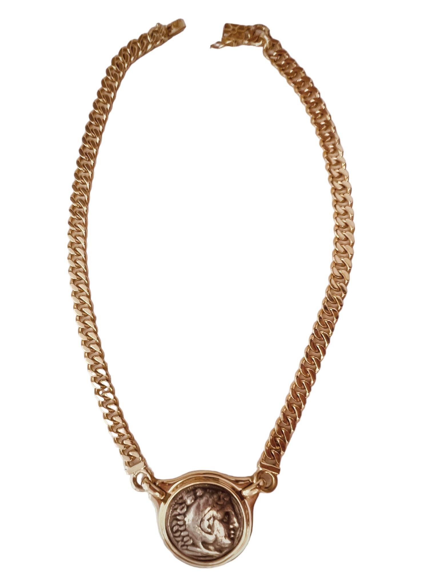 18ct Gold Link Necklace Centring A Reproduction Of An Antique Greek Silver Coin For Sale 9