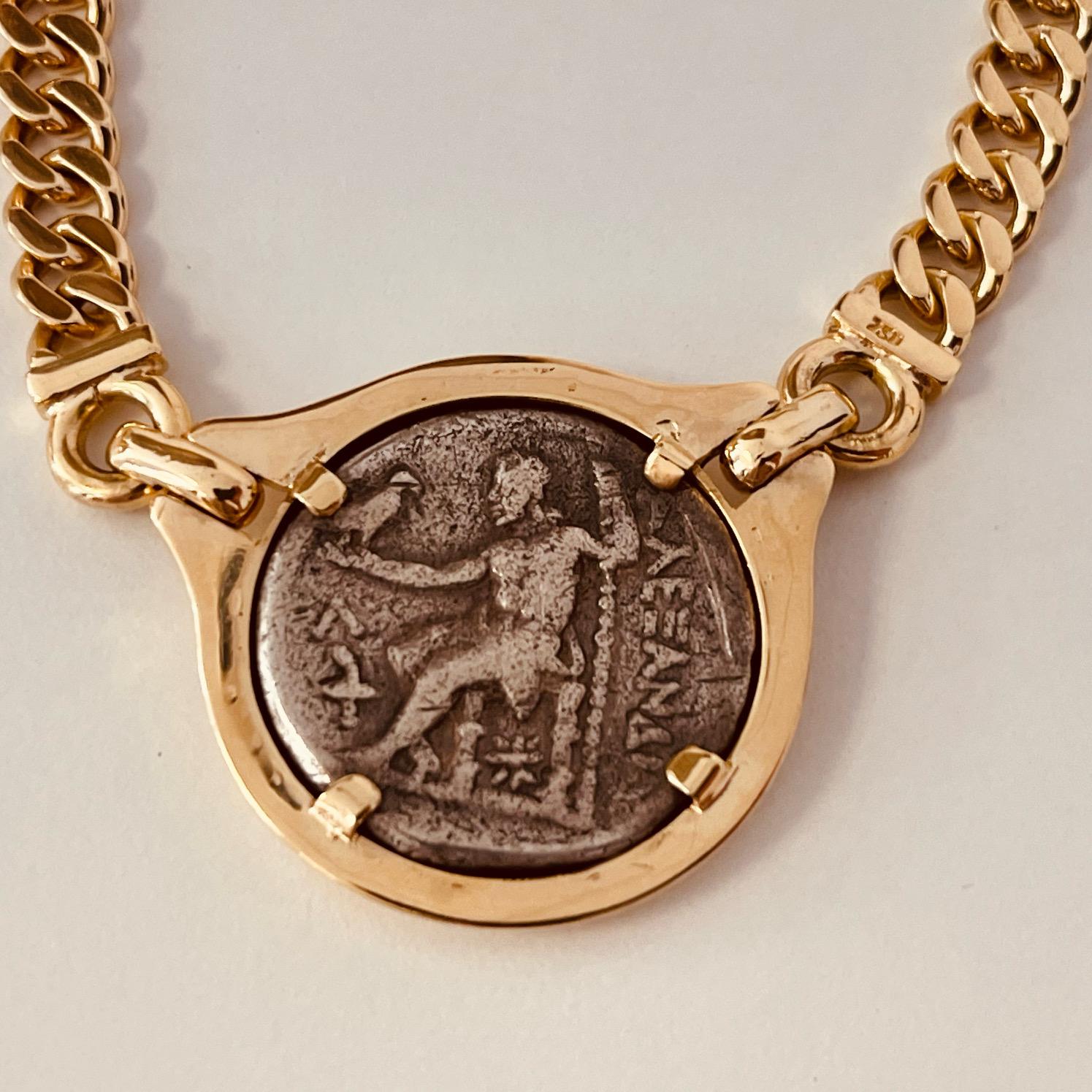 18ct Gold Link Necklace Centring A Reproduction Of An Antique Greek Silver Coin For Sale 4
