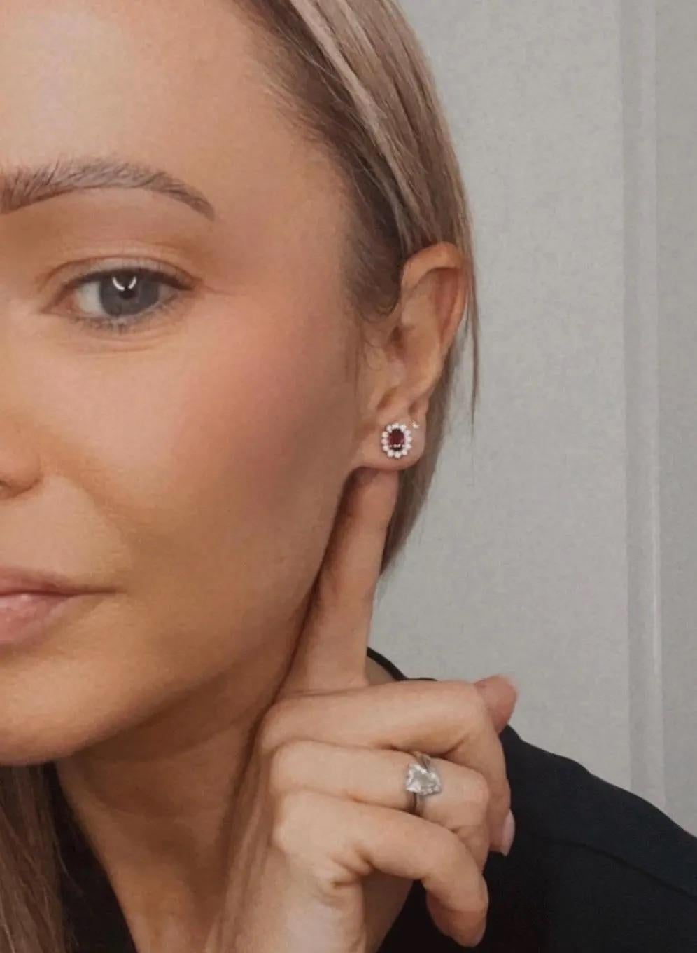Pendientes de oro de 18 ct con rubí natural y diamantes en racimo en Bueno estado para la venta en Brighton, GB