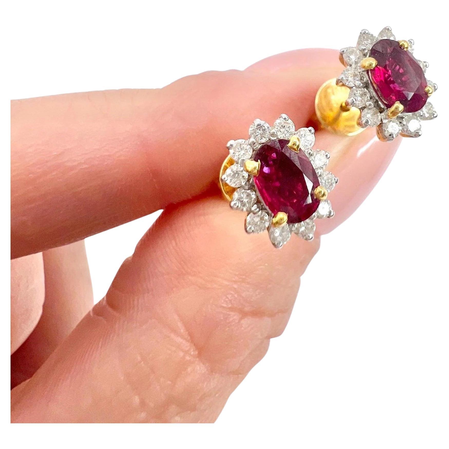 Pendientes de oro de 18 ct con rubí natural y diamantes en racimo en venta