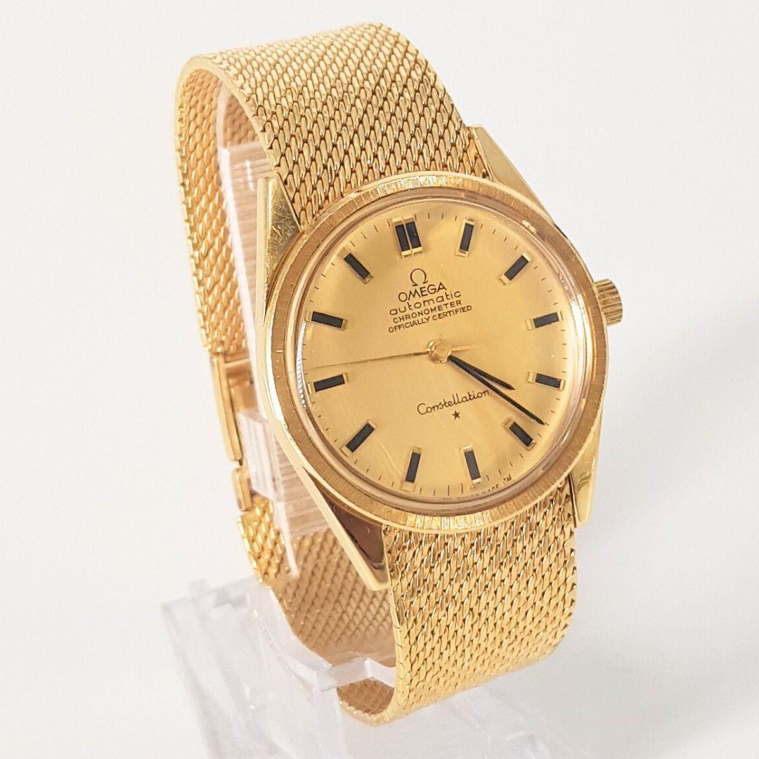 Exquisite
GENDER:  Unisex
MOVEMENT: Automatic
CASE MATERIAL: Gold 
DIAL: 36mm
DIAL COLOUR: Gold
STRAP:  55mm
BRACELET MATERIAL: Gold
CONDITION: 9/10 
MODEL NUMBER: xxxxxx
SERIAL NUMBER: xxxxxx
YEAR: 1994
BOX – Yes
PAPERS – Yes
