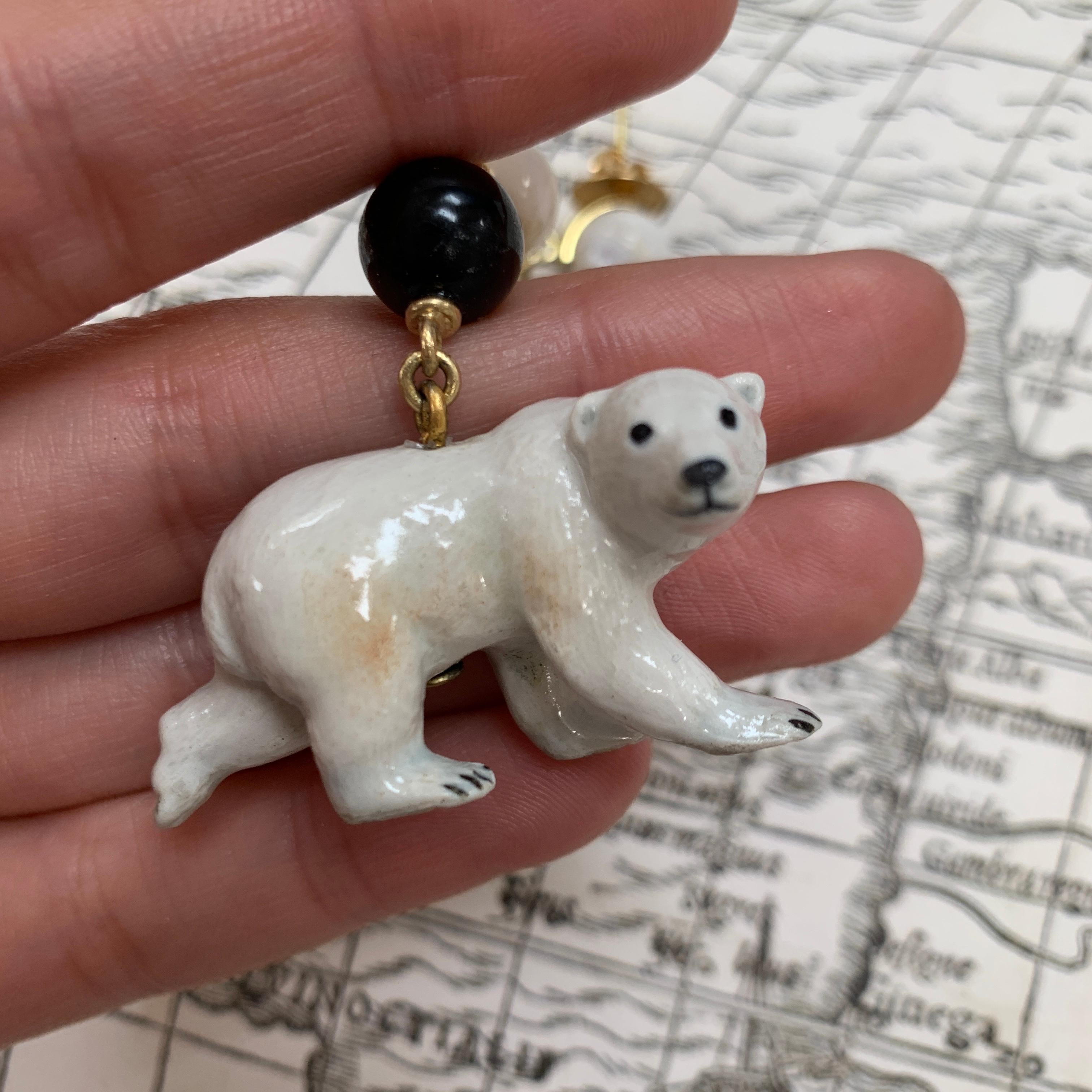 18 Carat Gold, Onyx, Mother of pearl, Brass, Porcelain and Diamond Bear Earrings In New Condition For Sale In London, GB