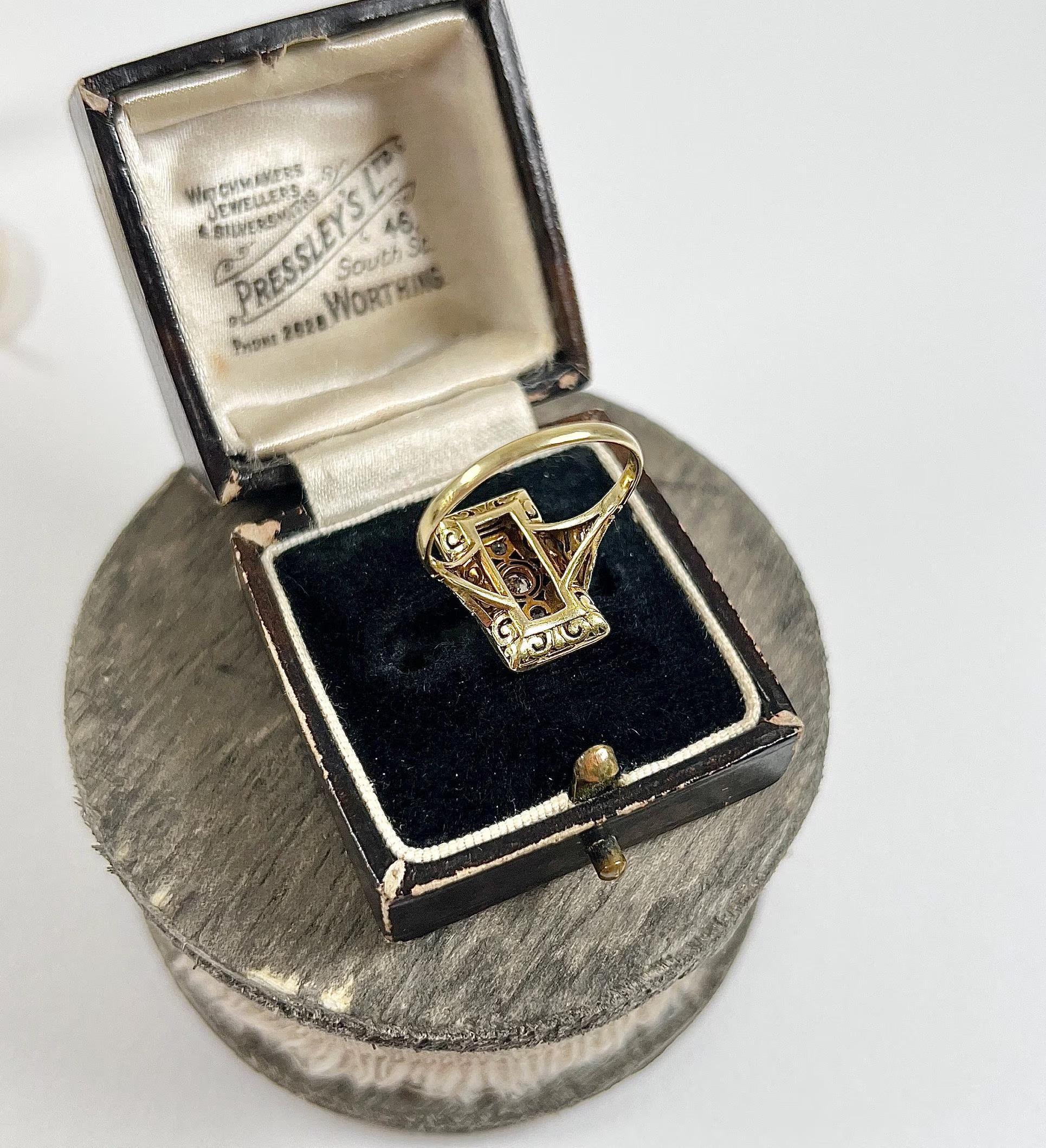 18ct Gold & Platinum 1920s Art Deco Diamond and Sapphire Rectangular Plaque Ring For Sale 2