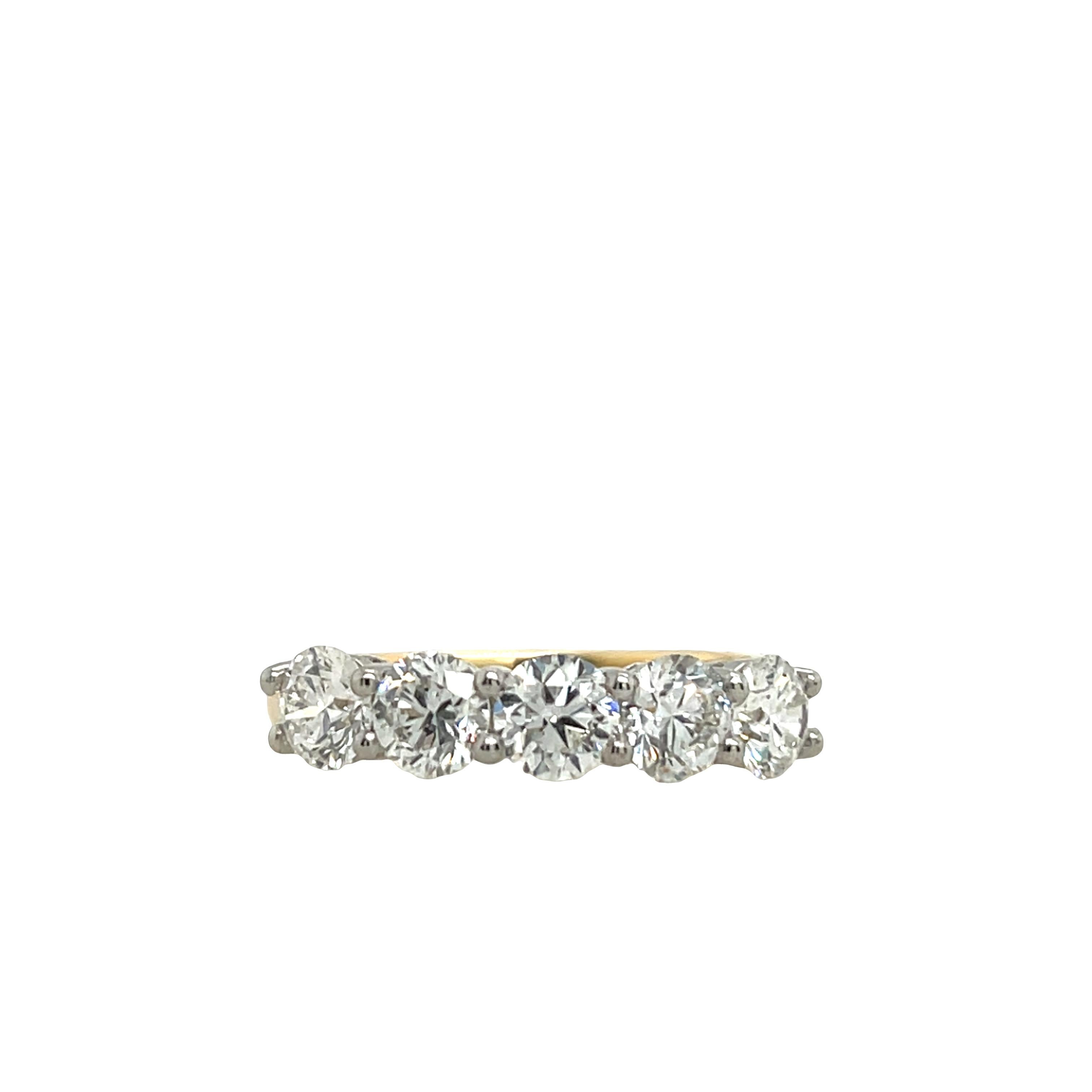 Bague à 5 pierres en or 18ct et platine, sertie de 1,85 ct de diamants naturels en vente 3