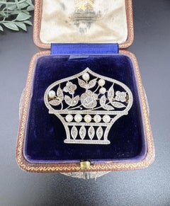 18ct Gold & Platinum Belle Epoque Diamond and Pearl Flower Basket Pendent/Brooch
