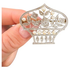 Colgante/Broche de oro de 18 ct y platino Belle Epoque de diamantes y perlas en forma de cesta de flores