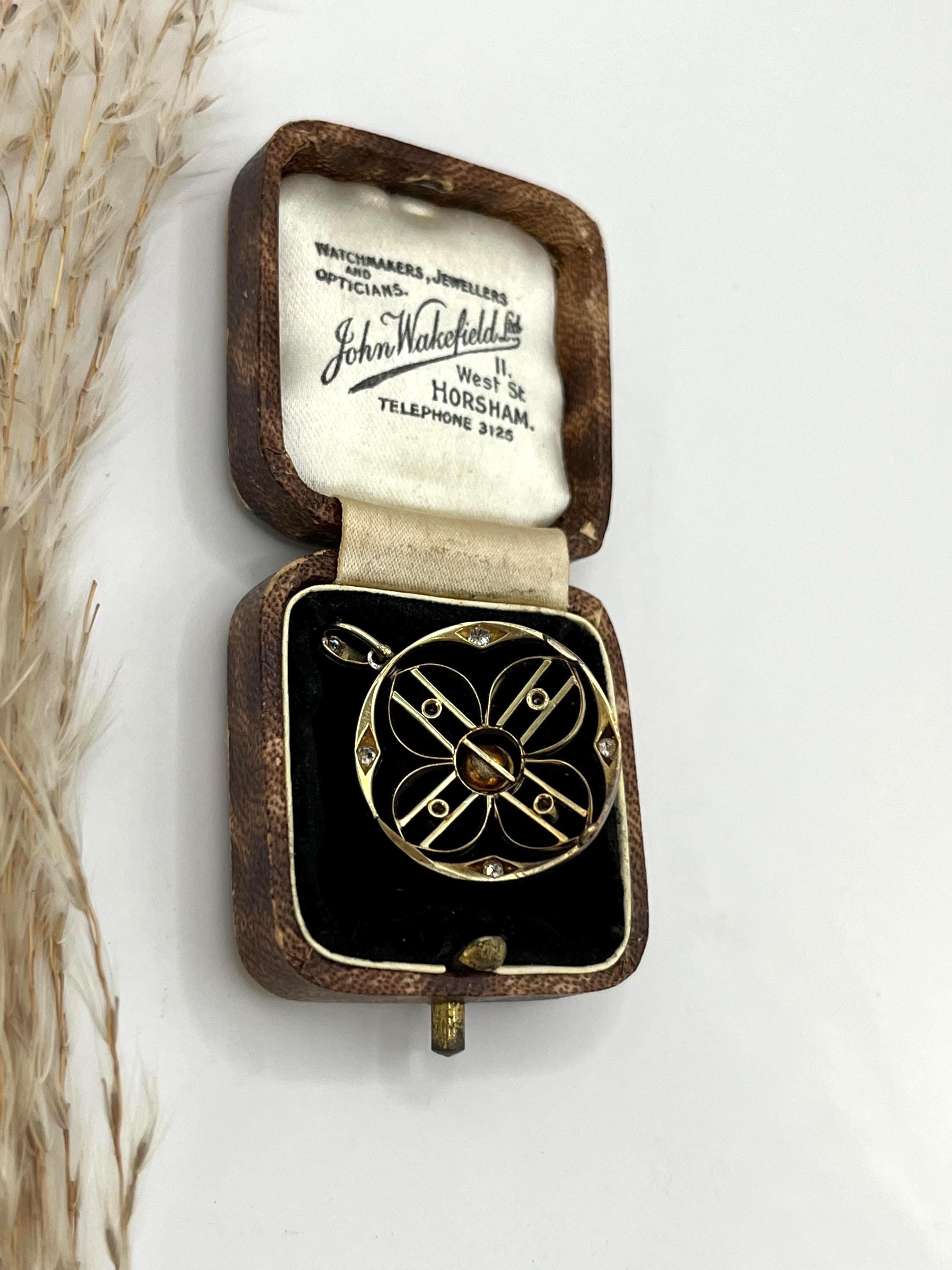 Ciondolo edoardiano in oro 18ct e platino, con diamanti e perle, CIRCA 1910 in vendita 1
