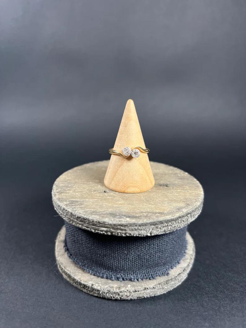 Bague édouardienne en or 18ct et platine à diamants Toi et Moi, sertie d'un croisement d'illusions en vente 6