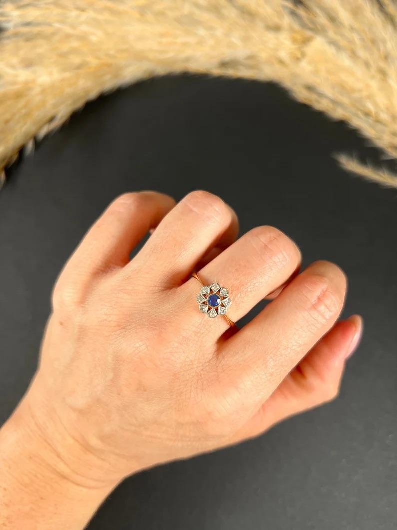 18ct Gold & Platinum Stamped, Edwardian Sapphire Diamond Daisy Star Cluster Ring For Sale 6