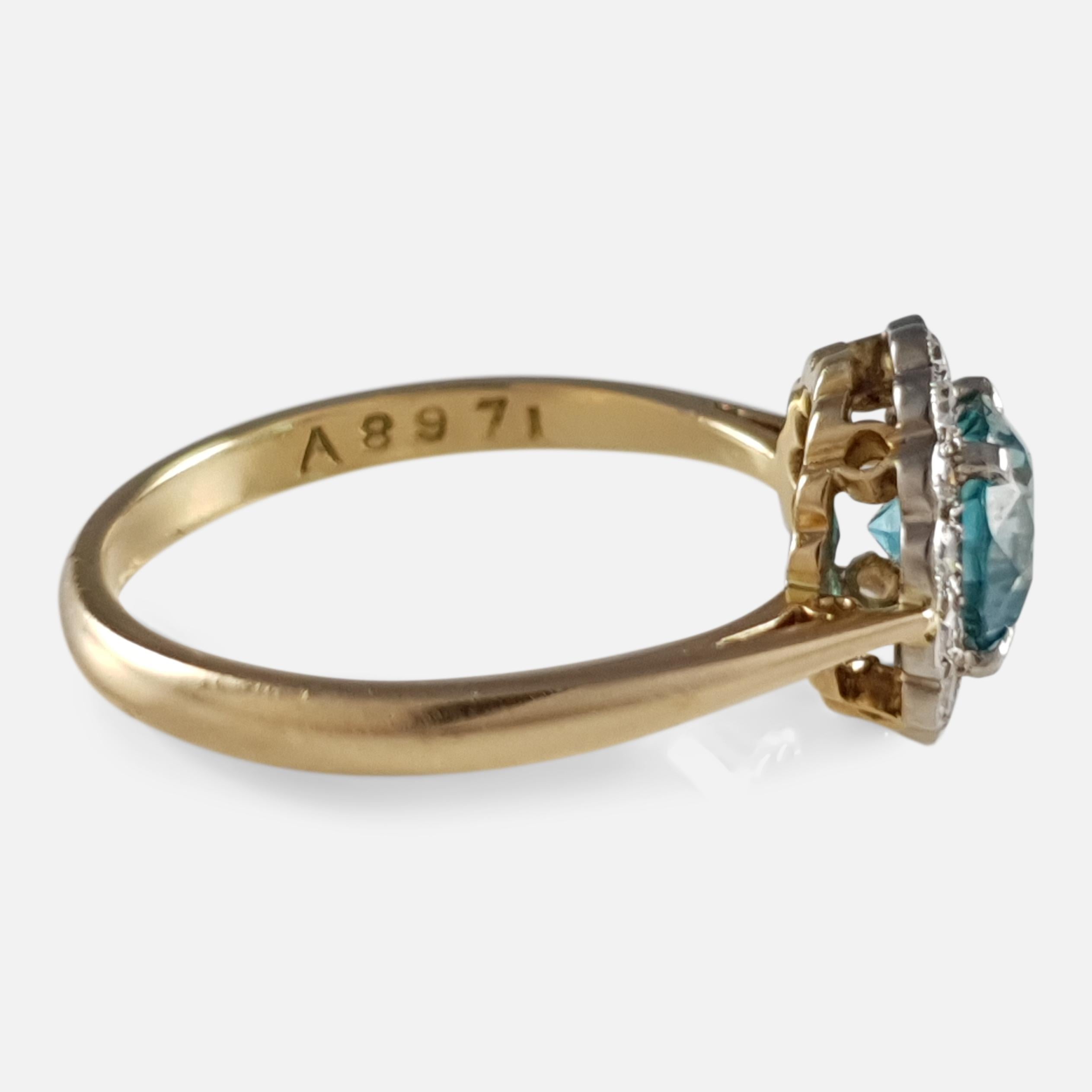 Women's 18ct Gold & Platinum Zircon & Diamond Daisy Cluster Ring, Circa 1930s For Sale