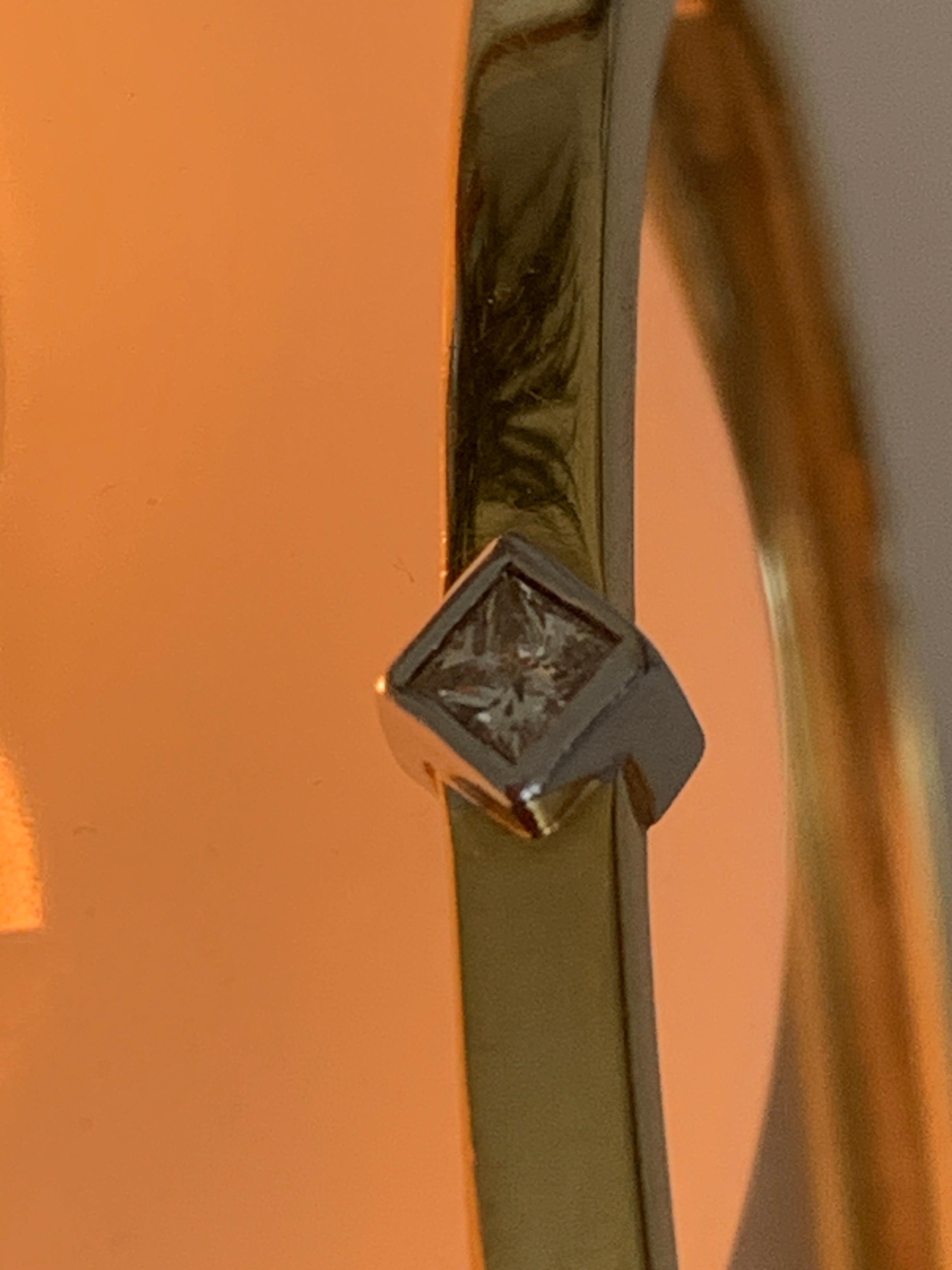 Bangle in oro 18ct Princess con diamanti da 0,25 carati. in vendita 5