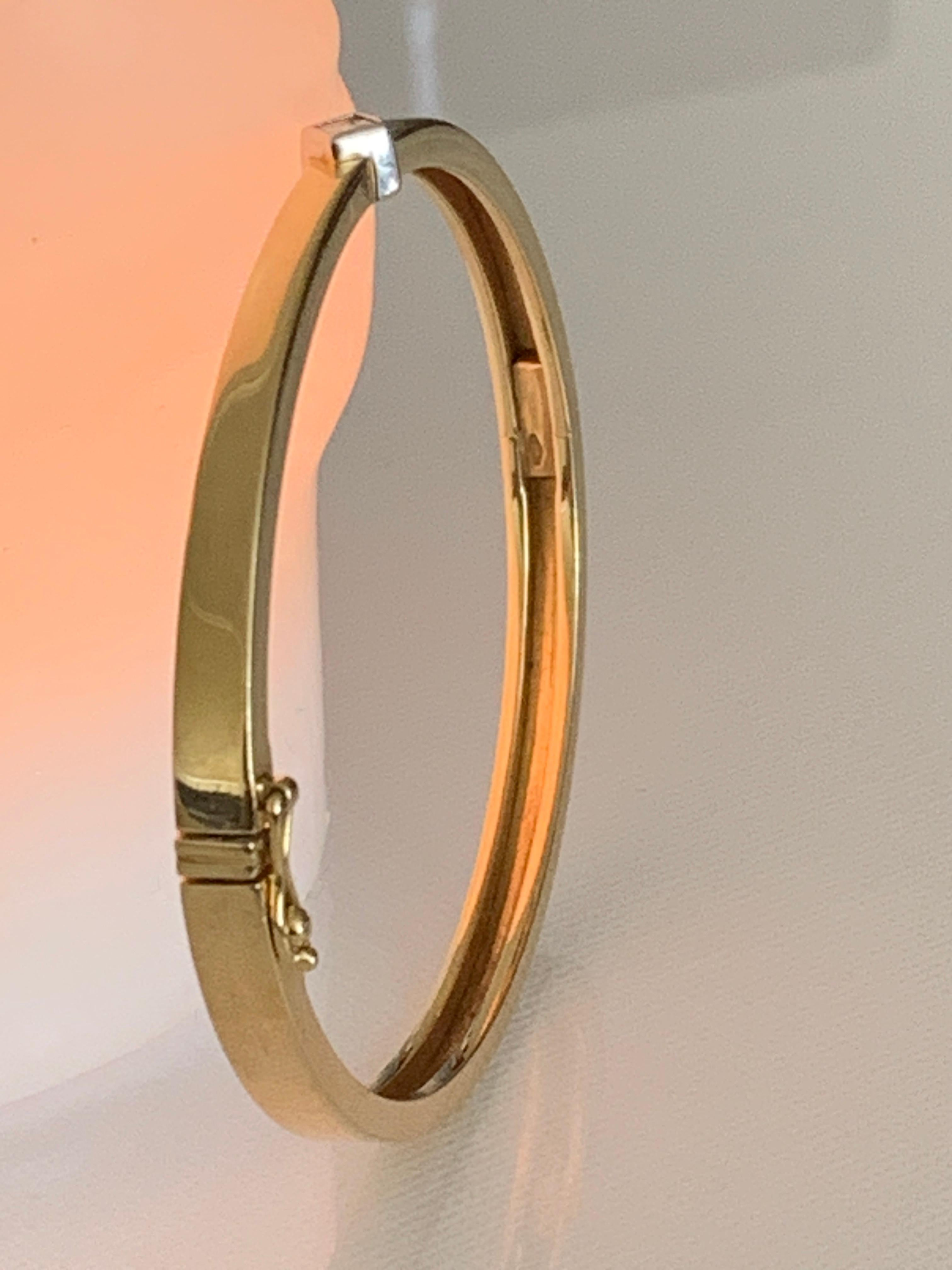 Bangle in oro 18ct Princess con diamanti da 0,25 carati. in vendita 2