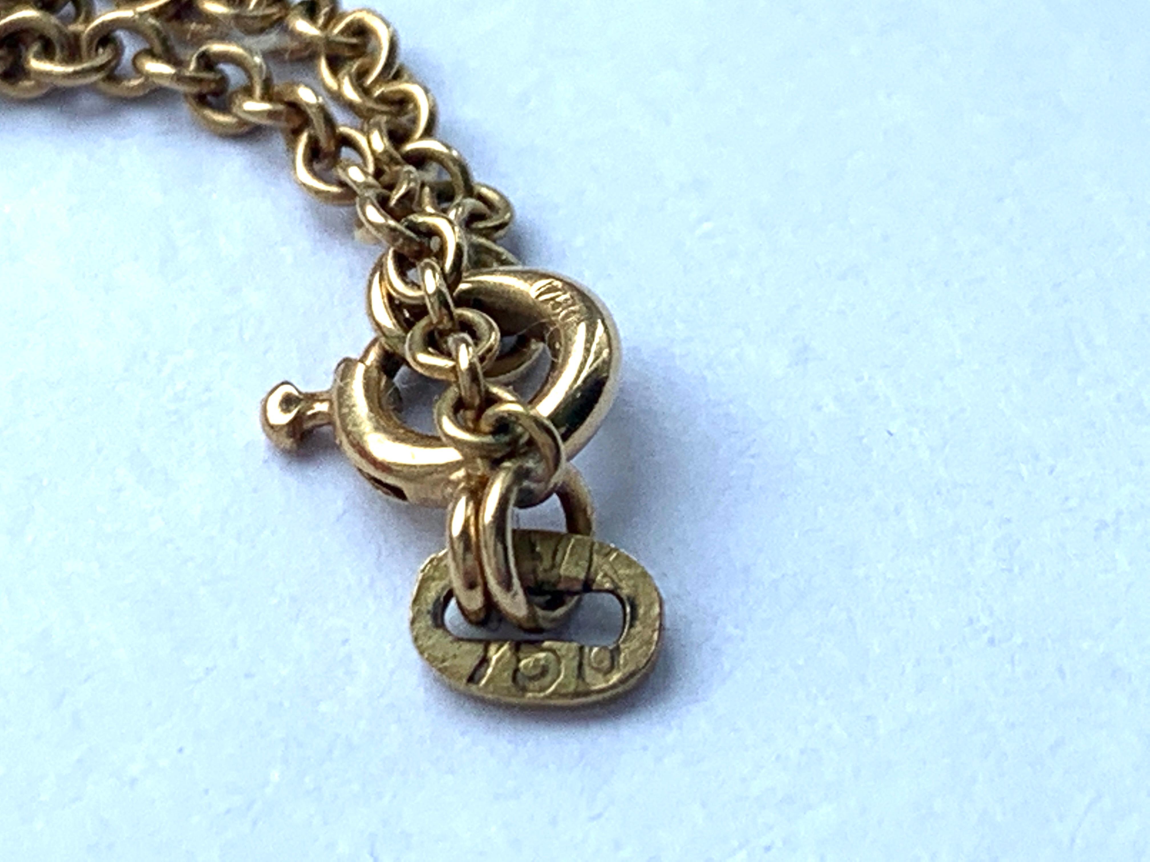 Ciondolo religioso italiano in oro 18ct e catena in oro 18ct in vendita 2