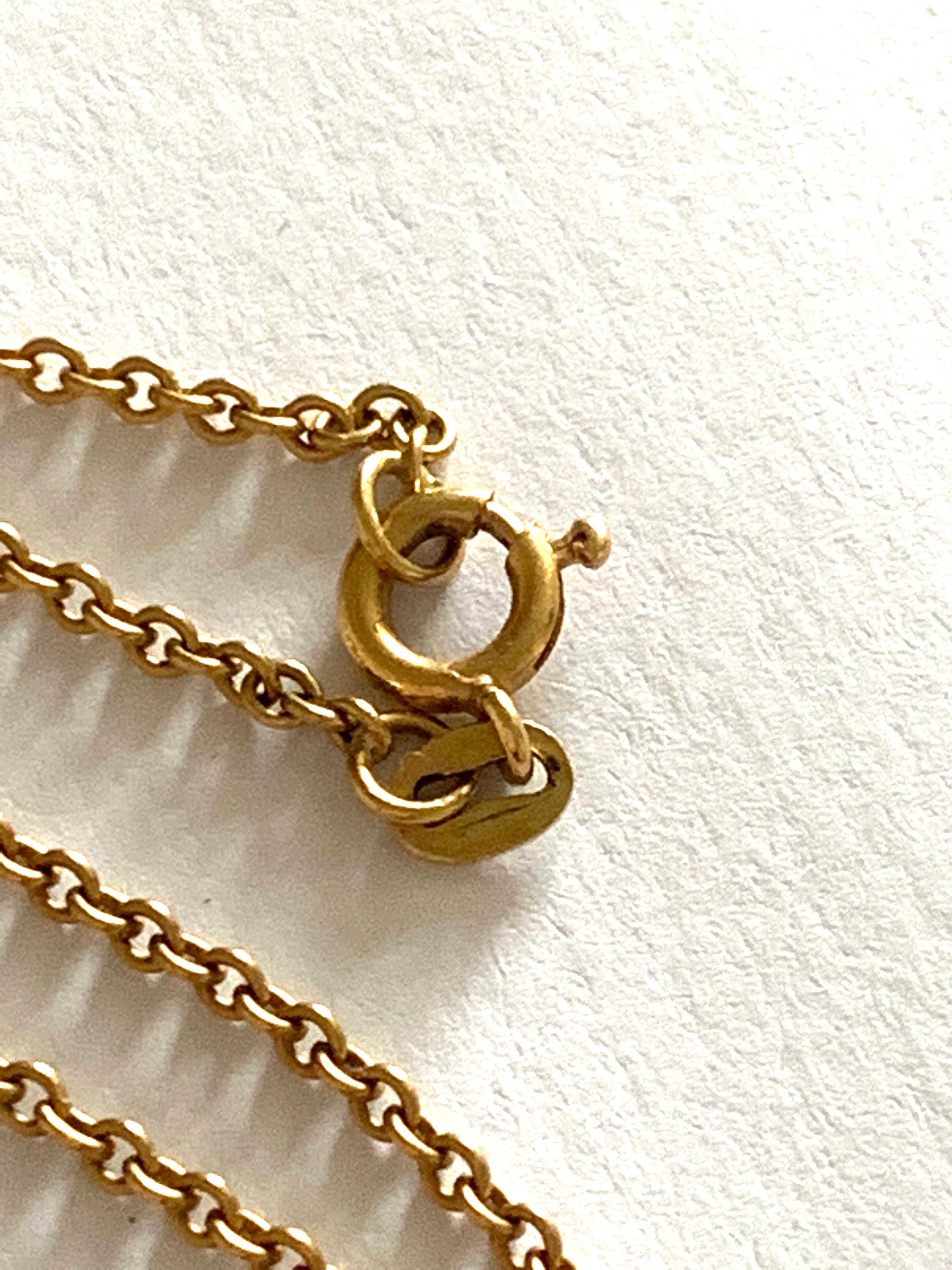 18ct Gold Religious Italian Pendant & 18ct Gold Chain  For Sale 4