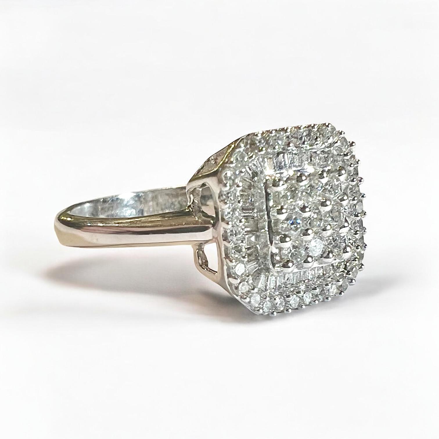 18ct Gold Ring Set With A Paving Of Diamonds For Sale 5