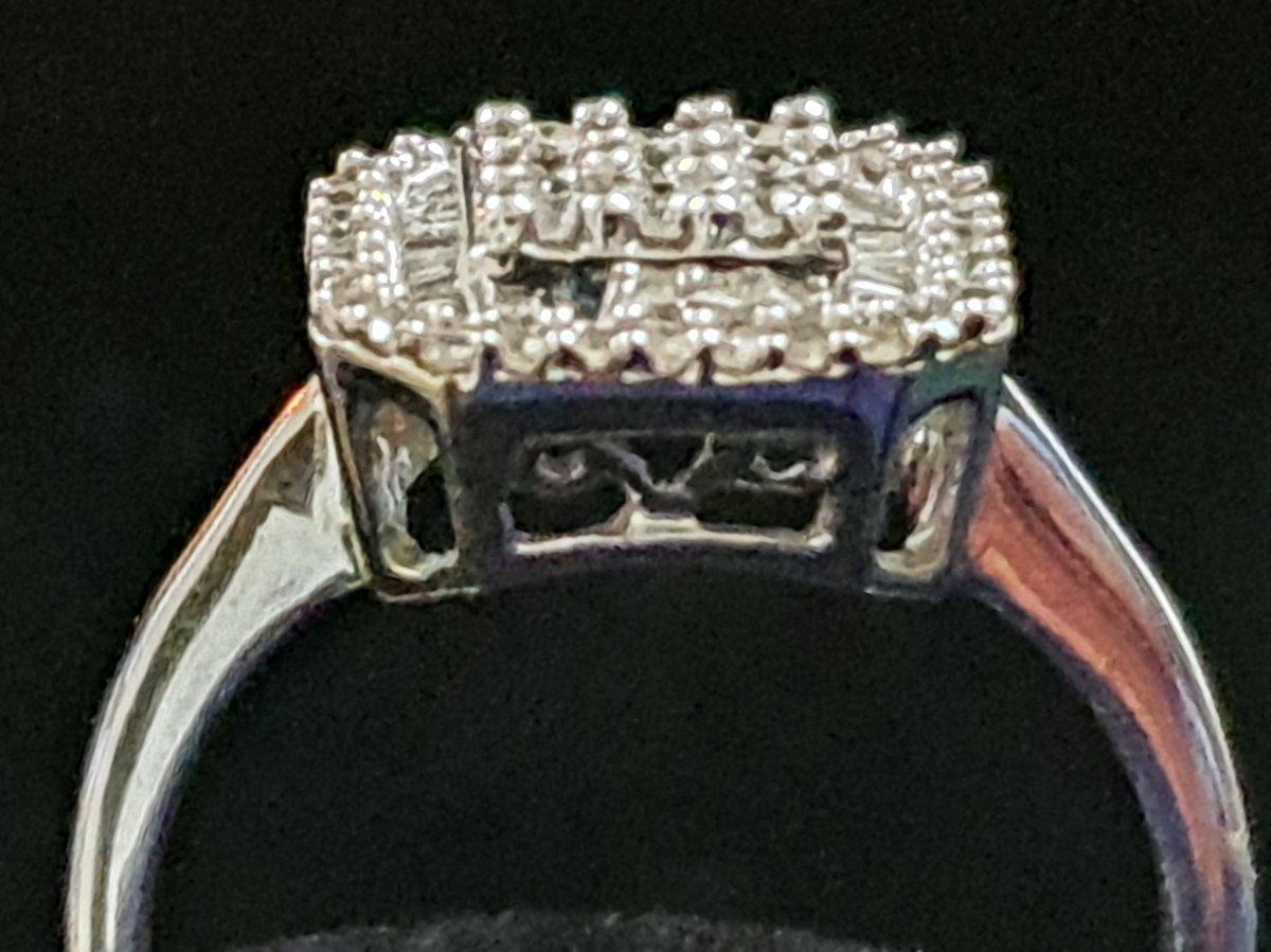 Anello in oro 18 ct con pavé di diamanti In condizioni buone in vendita a SAINT-OUEN-SUR-SEINE, FR