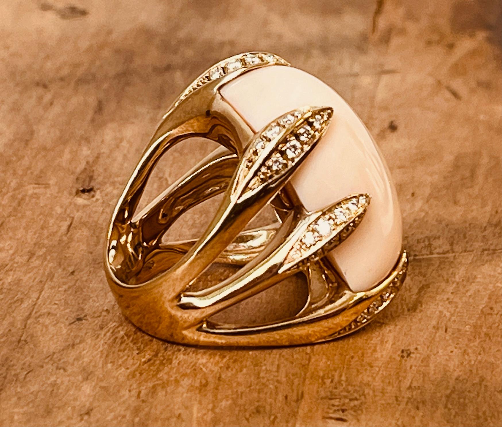 18ct Gold Ring Set With An Angel Skin Coral Held By Six Heavy Diamond Set Claws For Sale 3