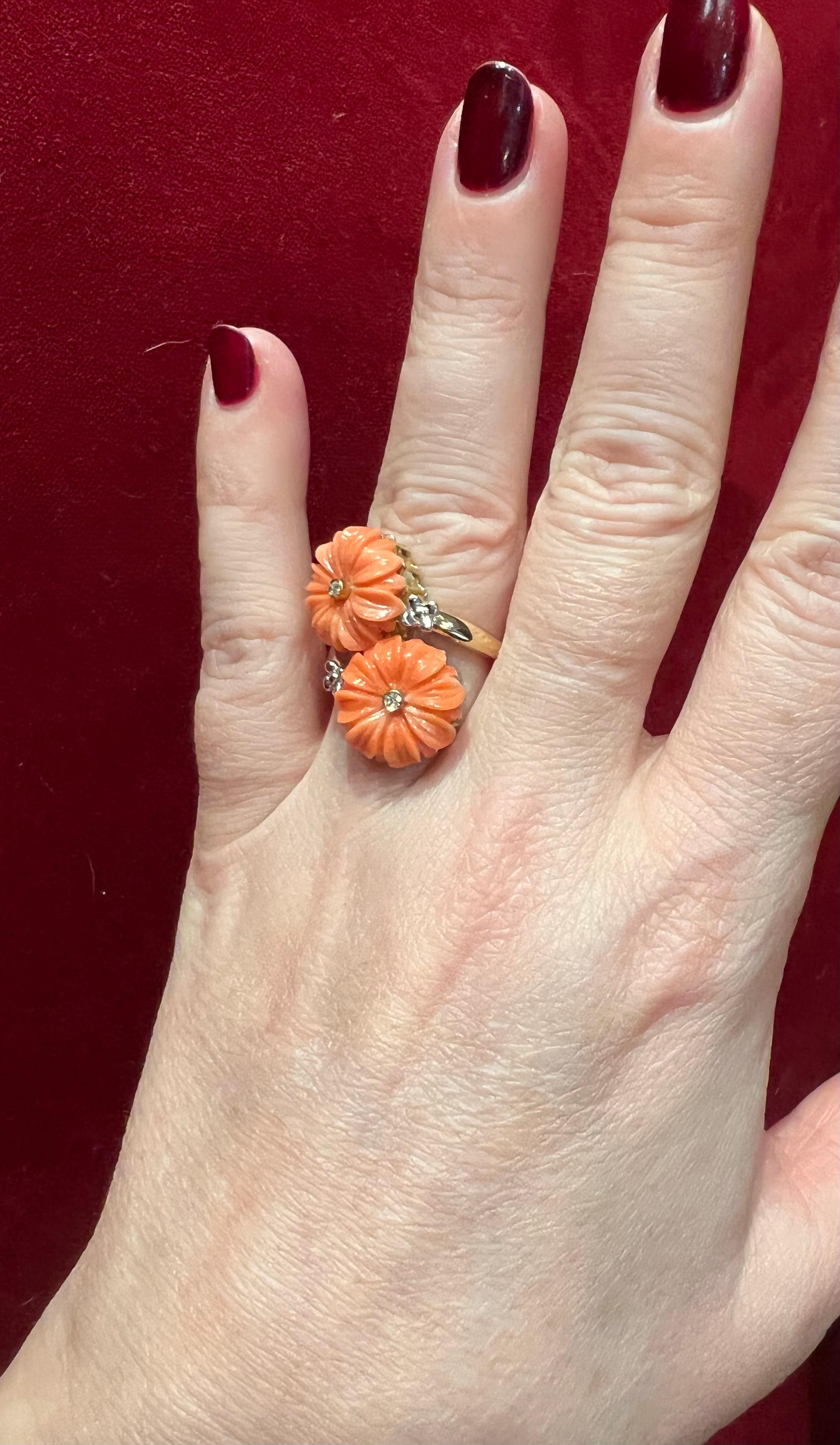 Art Deco 18ct Gold Ring Set With Flowers In Coral And Brilliants