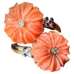 Vintage 18ct Gold Ring Set With Flowers In Coral And Brilliants