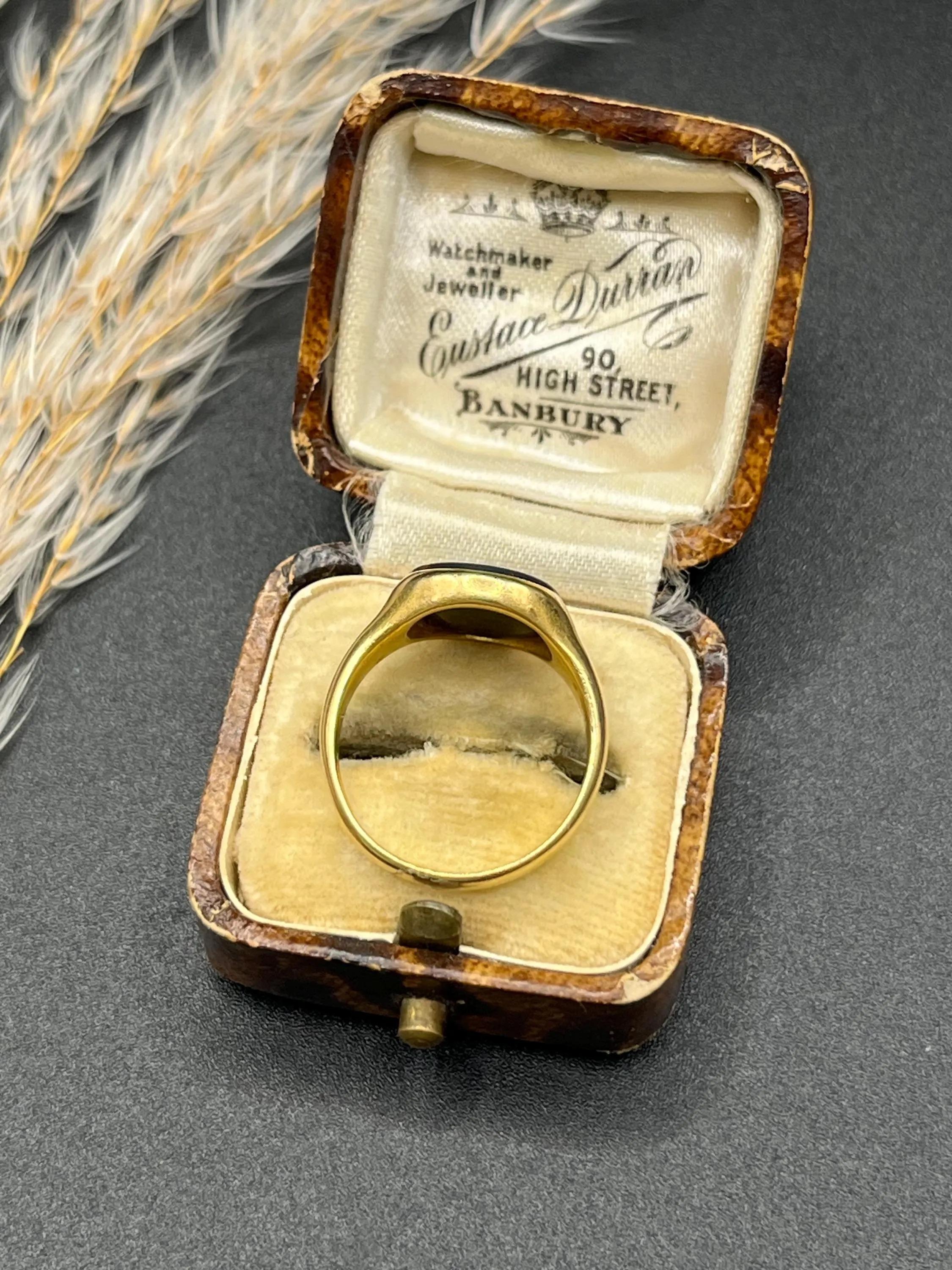Anello Signet in oro 18 ct, pietra sanguigna rotonda incisa, con marchio Birmingham 1915 in vendita 6