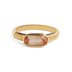 18ct Gold & Sri Lankan Oval Peach Sapphire Ring