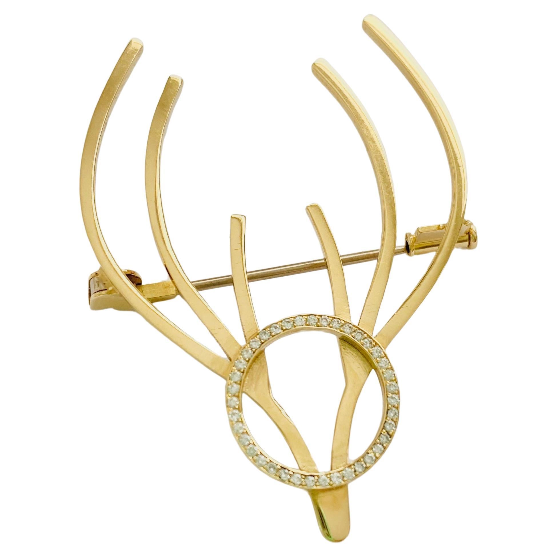 18ct Gold Stag's Head Broch, set with  39 x .11ct diamonds For Sale