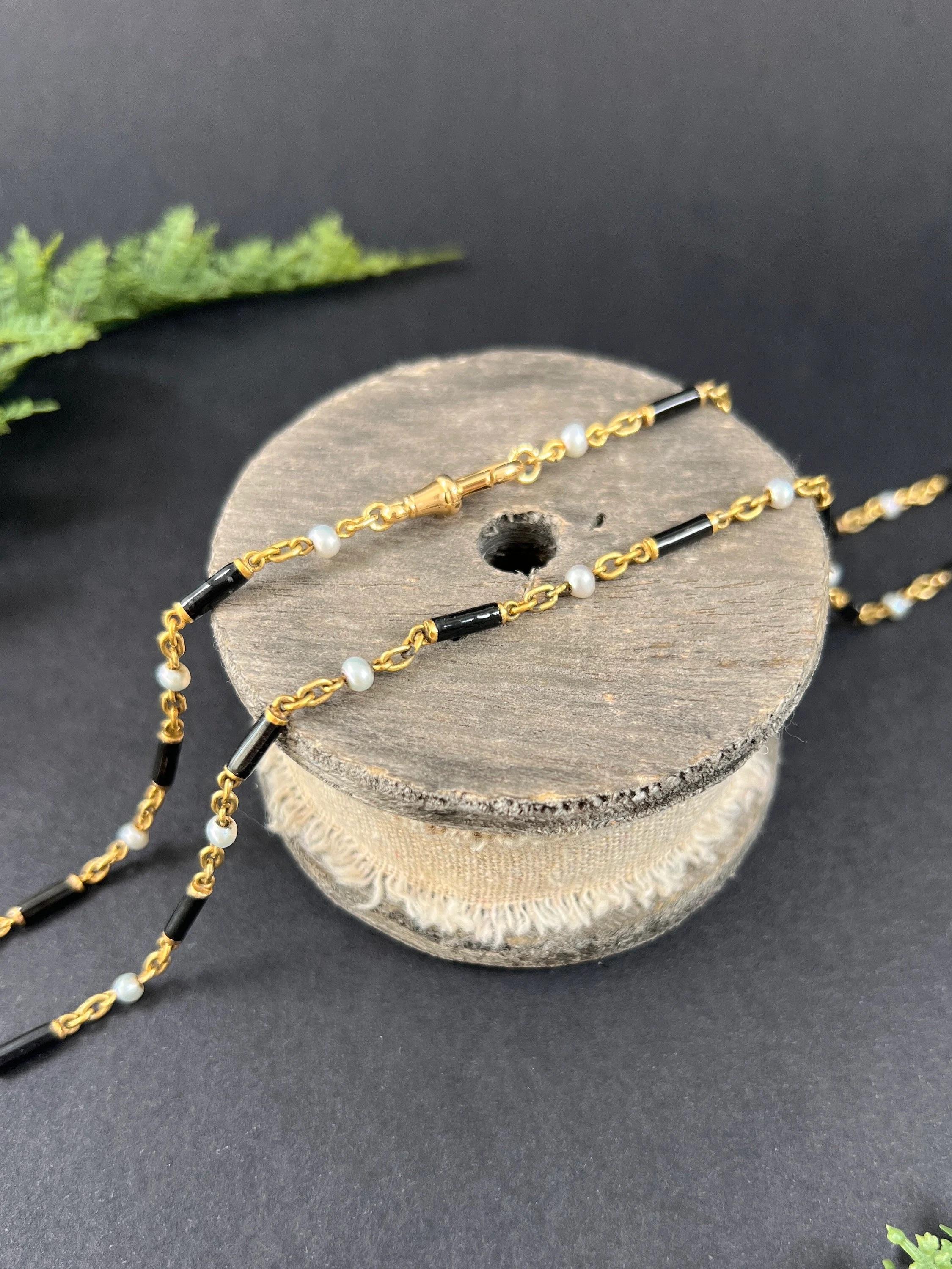 da uomo o donna Collana a catena lunga in oro 18ct, smalto nero vittoriano e perle con chiusura a girello in vendita