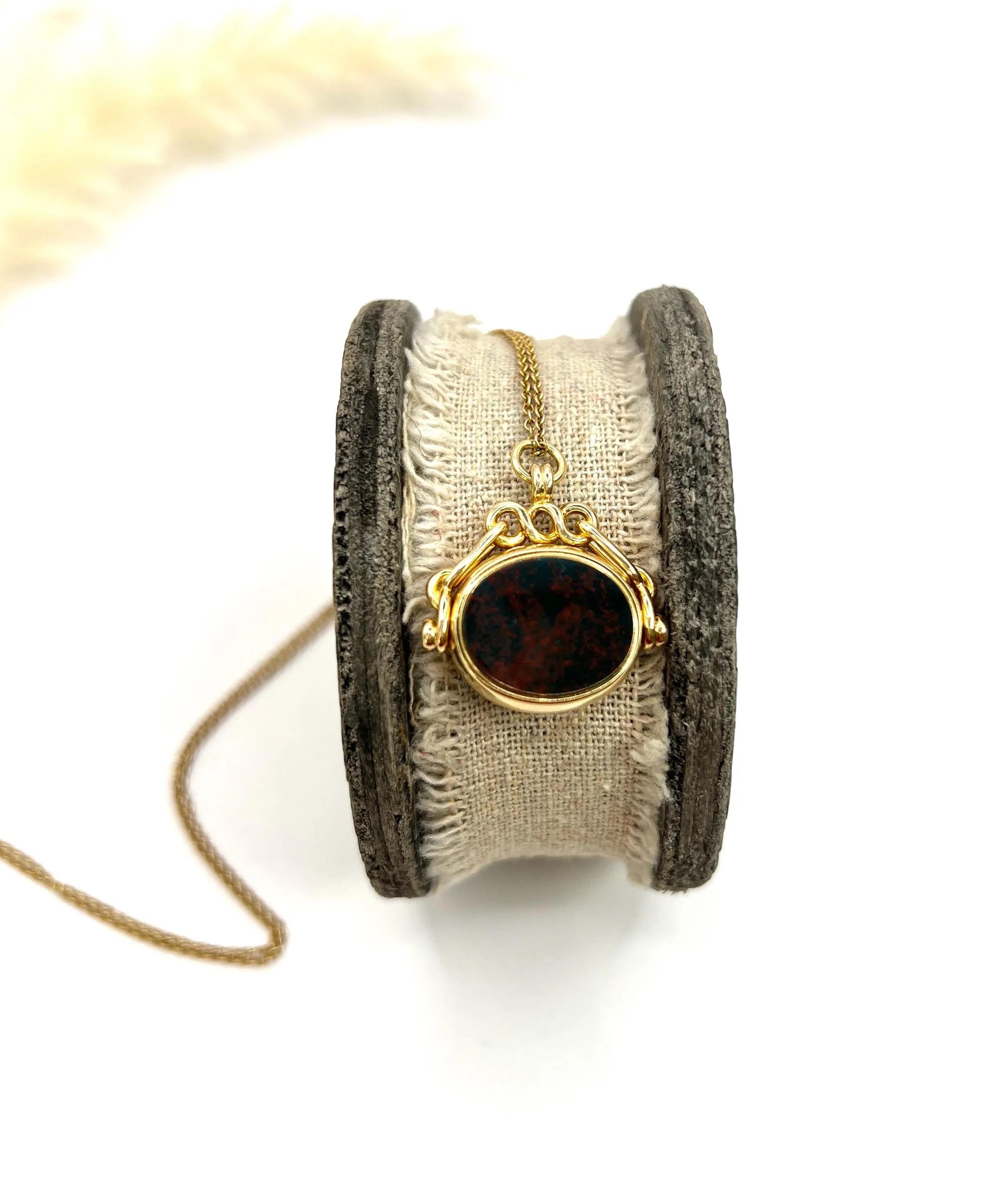 Oro 18 ct, pietra sanguigna vittoriana e grifone in corniola con marchio 1887 in vendita 4