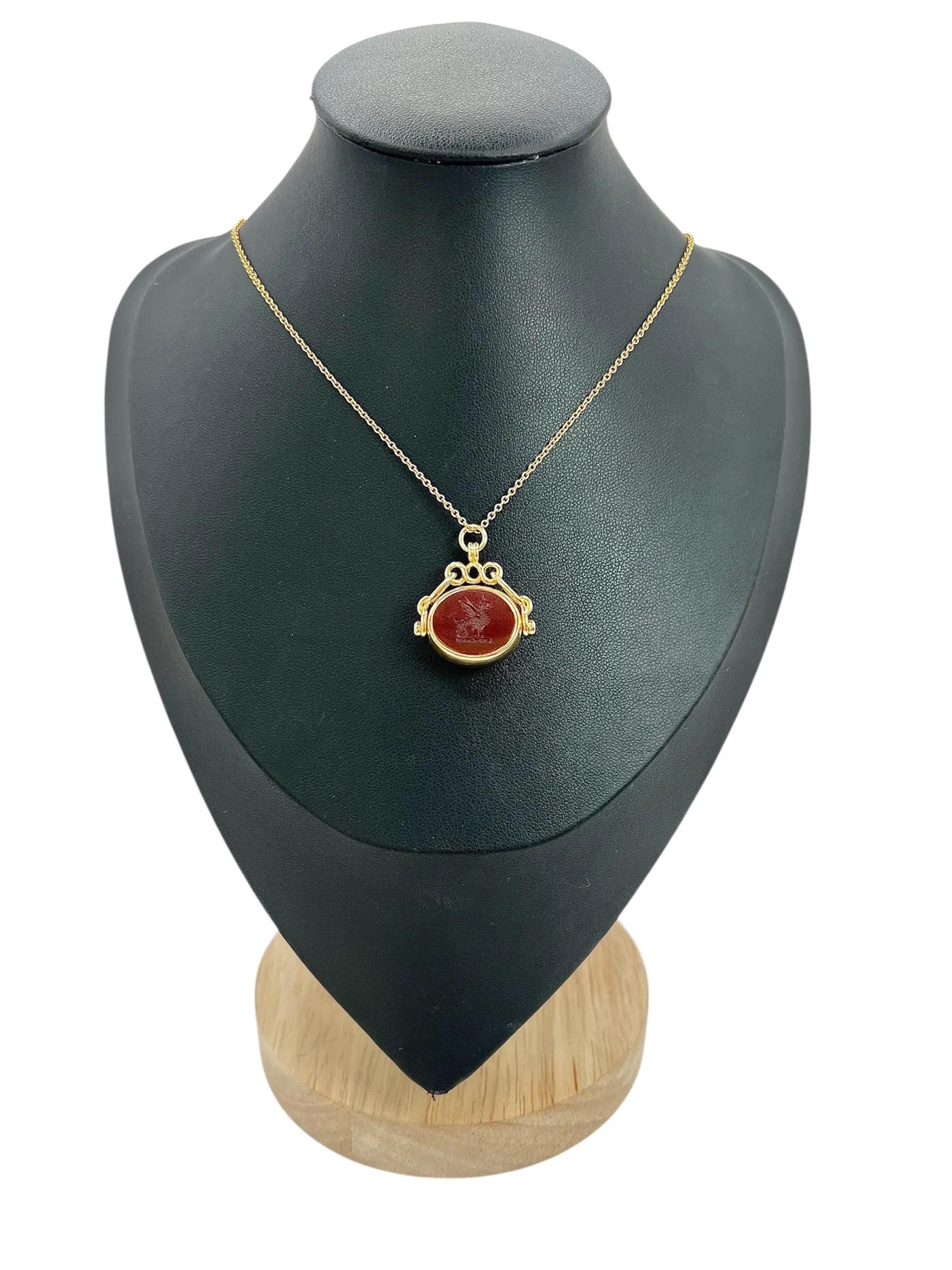 Vittoriano Oro 18 ct, pietra sanguigna vittoriana e grifone in corniola con marchio 1887 in vendita