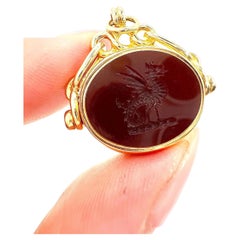 Griffon en or 18ct, pierre de sang et cornaline de l'époque victorienne, poinçonné en 1887