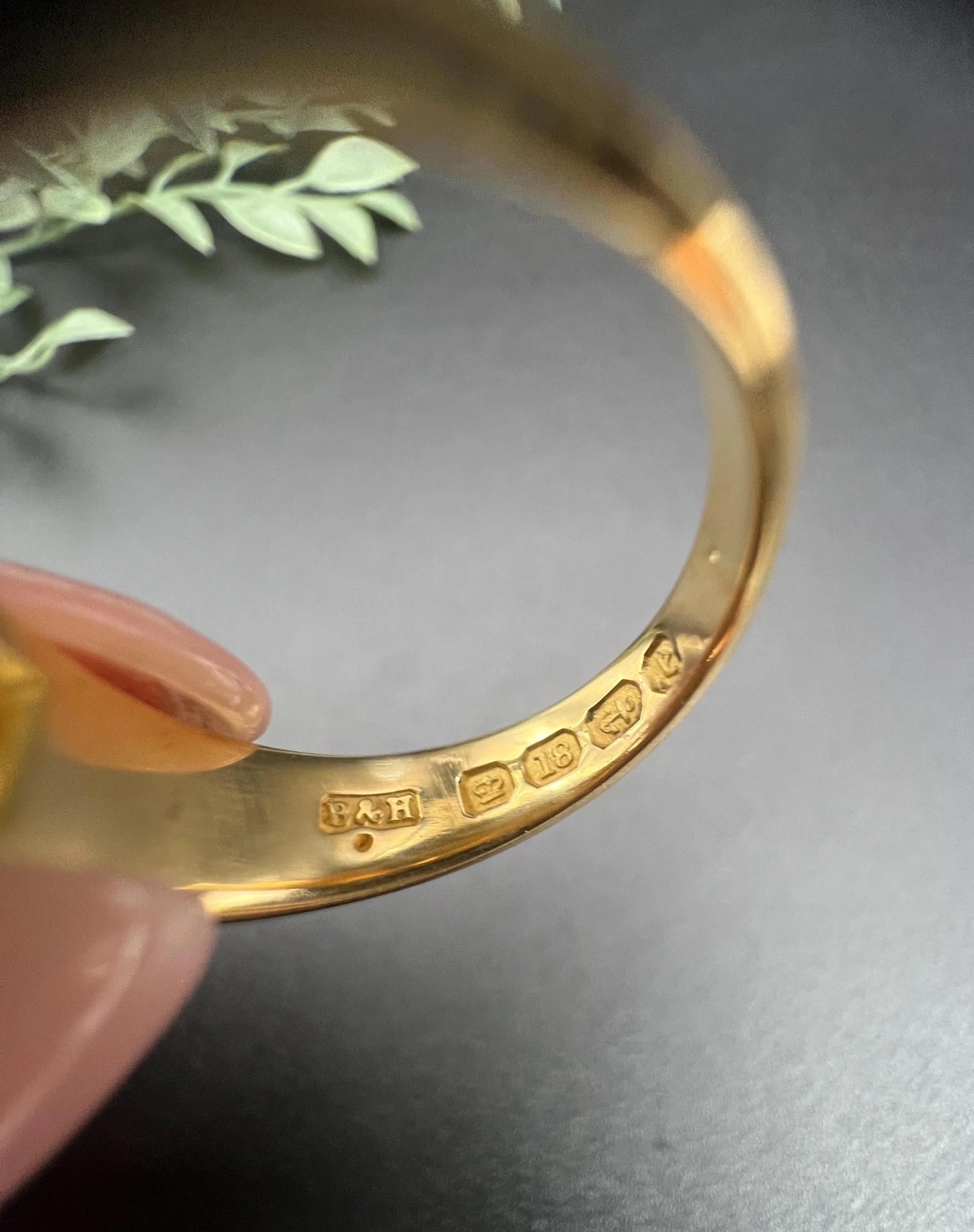Women's or Men's 18ct Gold, Victorian Diamond Single Stone Band Ring, Hallmarked Birmingham 1879 For Sale