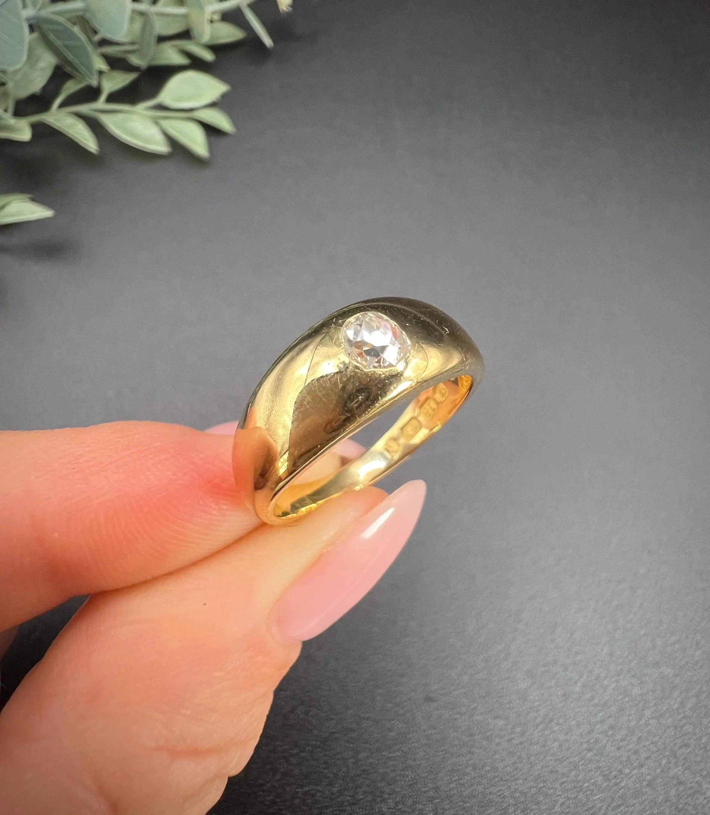 18ct Gold, Victorian Diamond Single Stone Band Ring, Hallmarked Birmingham 1879 For Sale 2