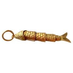 18ct Gold Vintage Egyptian Articulated Fish Pendant