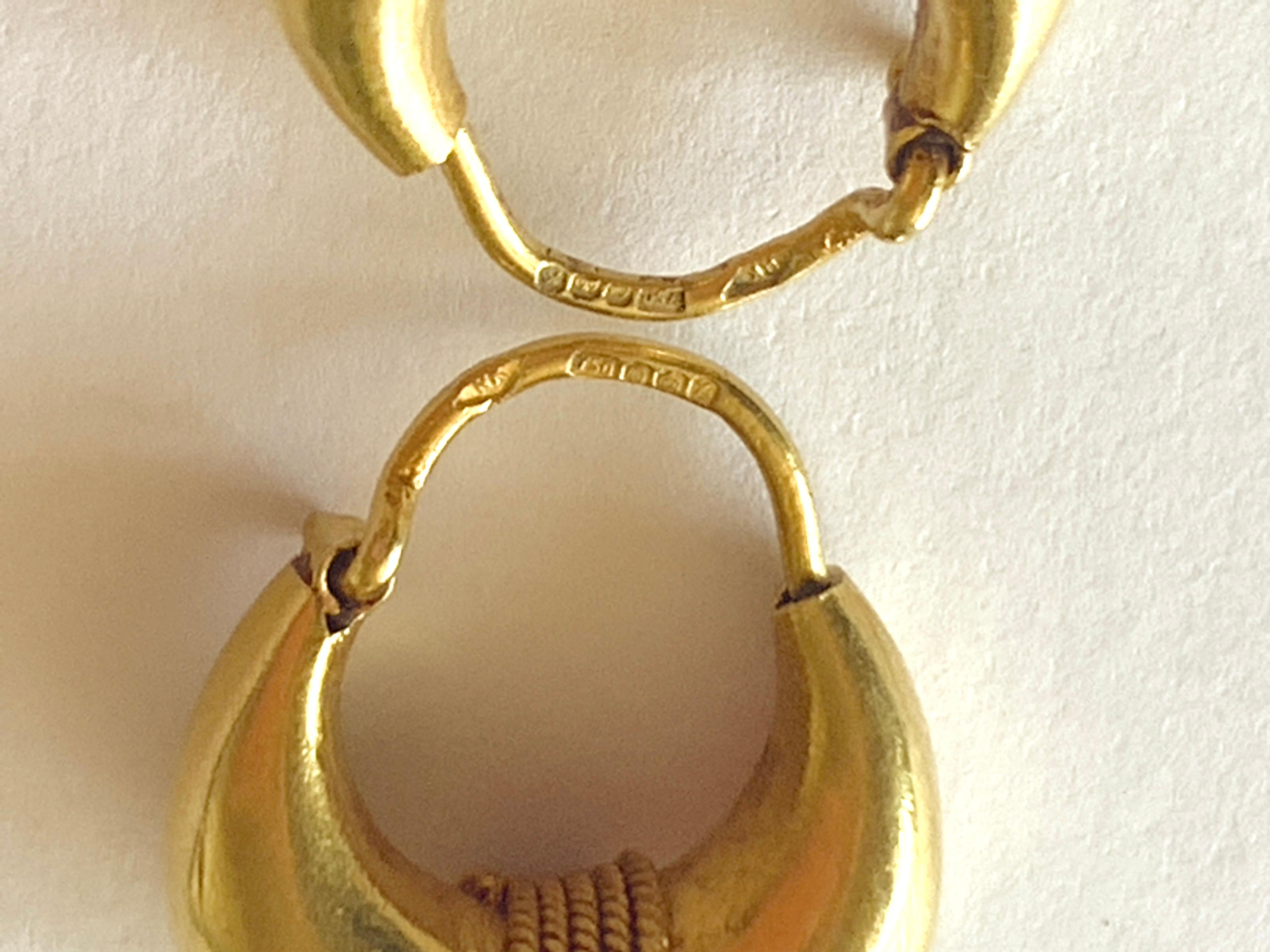 18ct Gold Vintage Handmade Roman Design Earrings 3