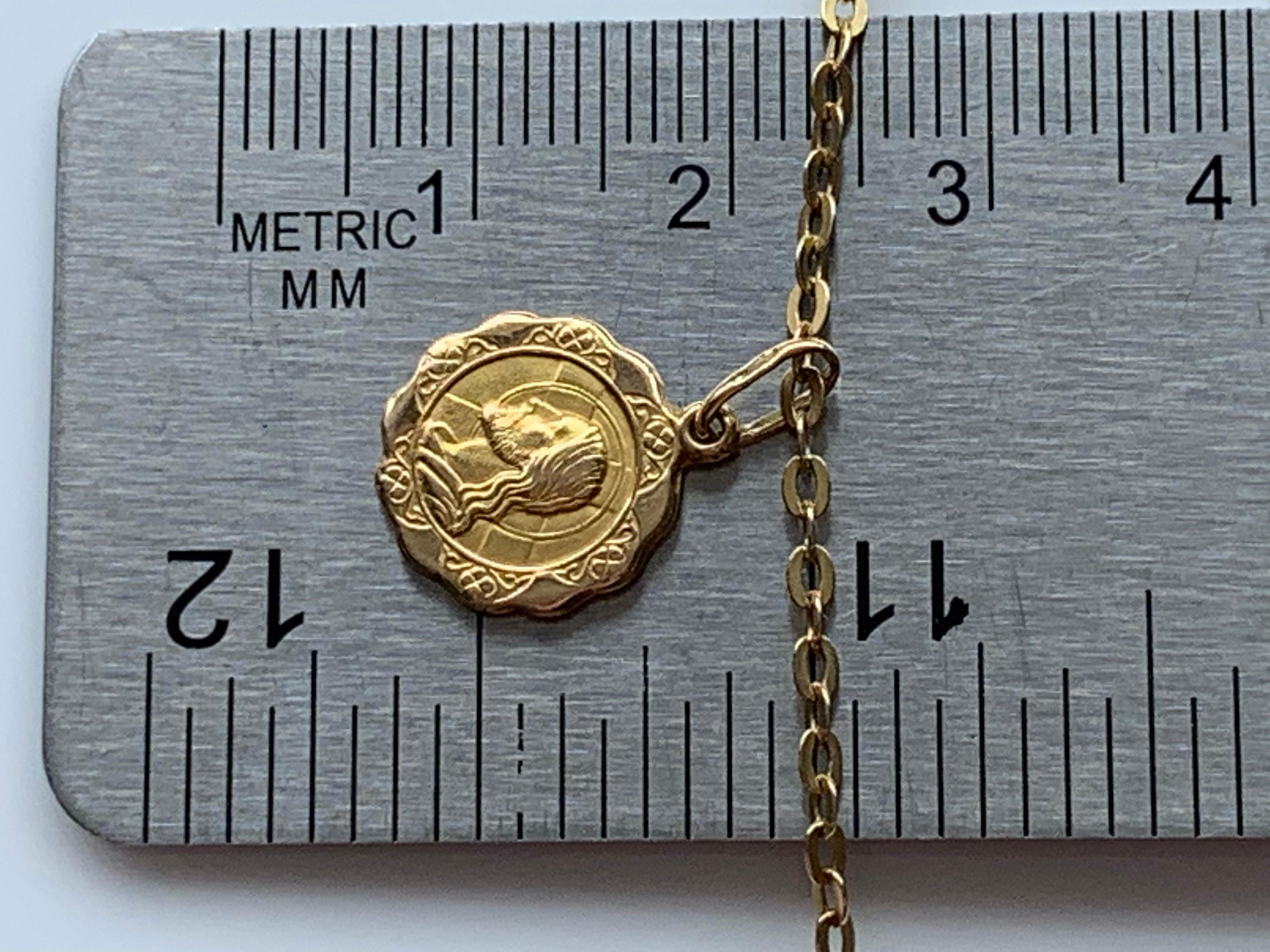 18ct Gold Vintage Italian Jesus Pendant & 18ct Gold Chain  1