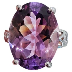 18ct. Natural Purple, Pink & Yellow Banded Oval Amethyst Ring