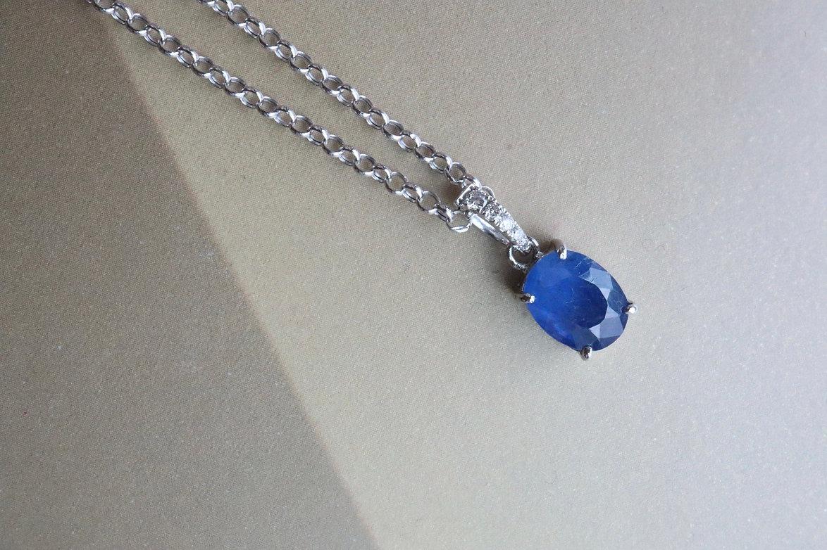 Oval Cut 1.8Ct No Heat Blue Sapphire and Diamonds Pendant