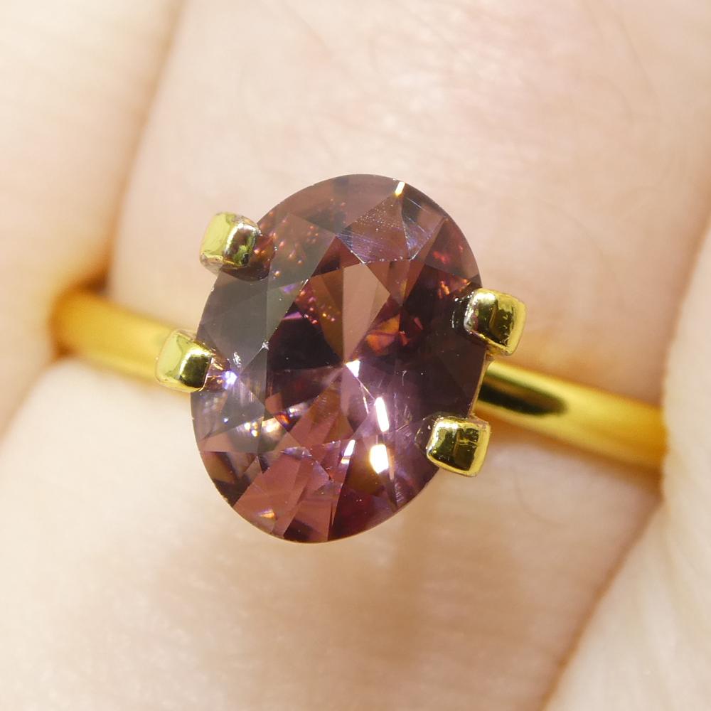 Taille brillant 1.8ct Natural Earth Mined Oval Master Brilliant Cut Pink Zircon from Sri Lanka (en anglais) en vente